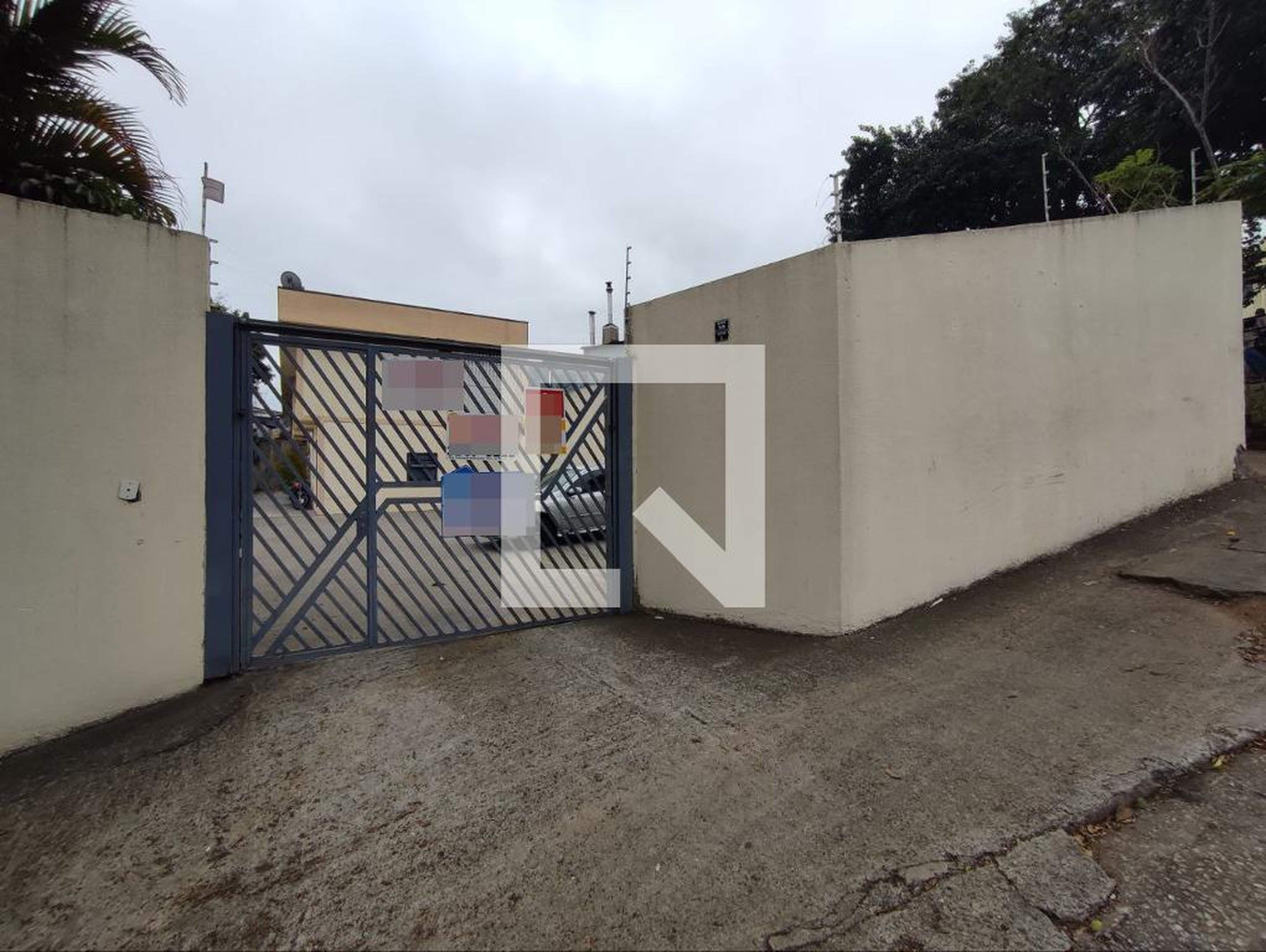 Fachada Condomínio em Avenida Duílio Lenarduzzi, 58