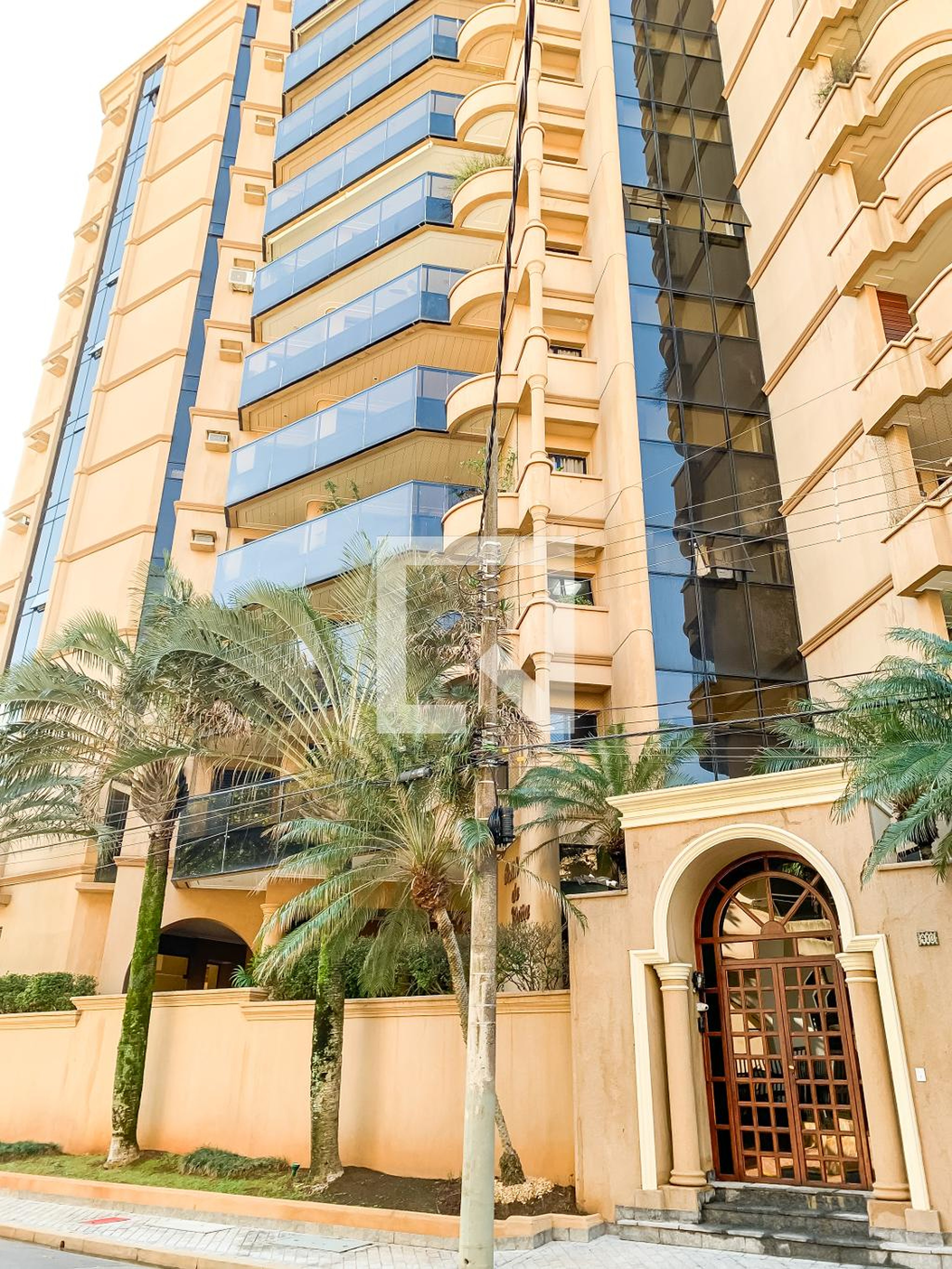 Fachada Condomínio Pontal da Barra