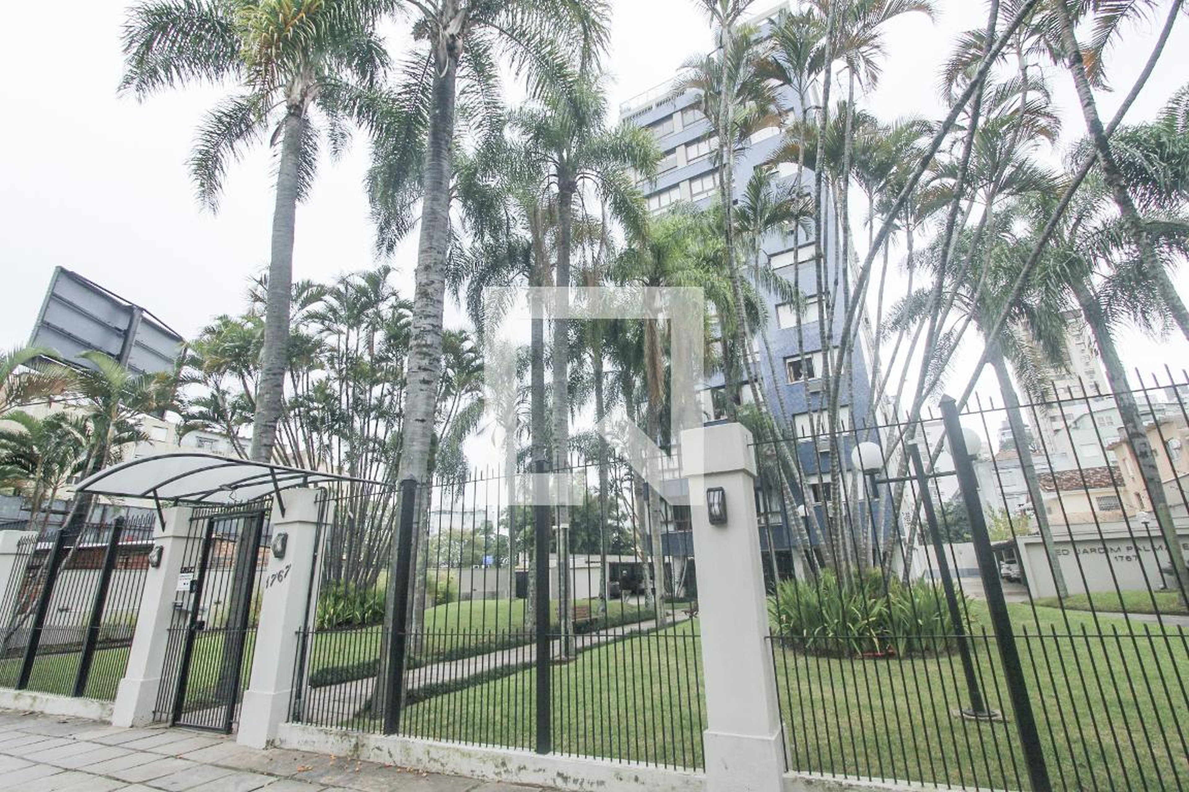 Fachada Condomínio em Avenida Coronel Lucas de Oliveira, 1767