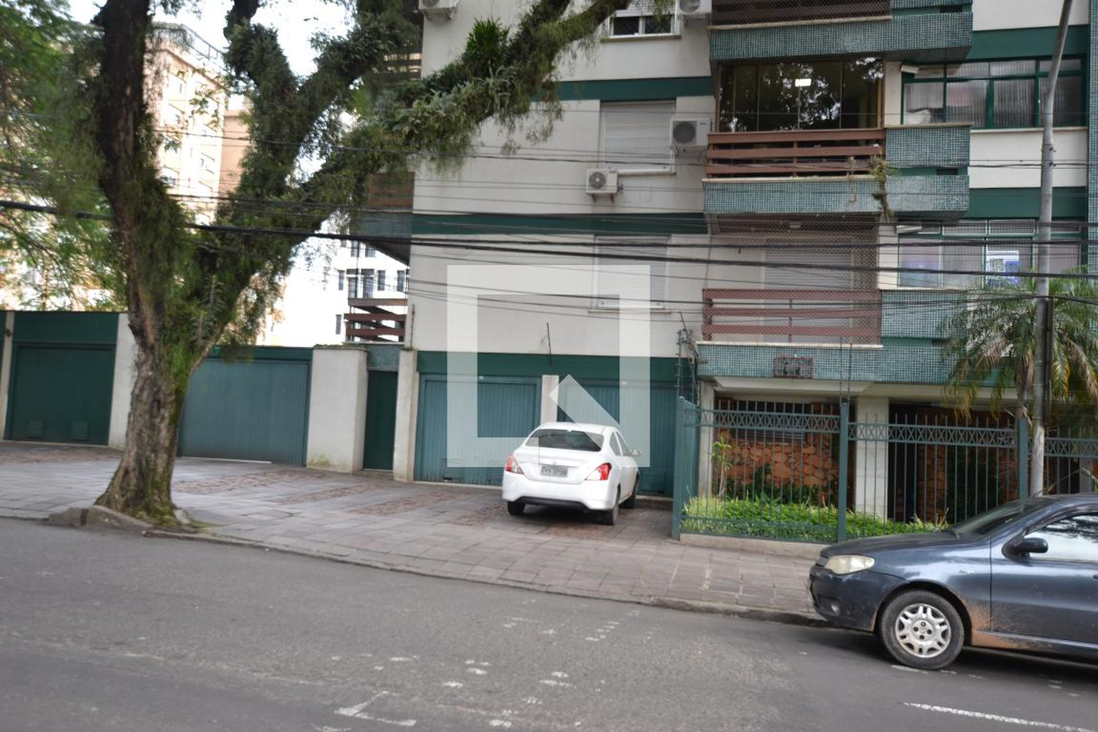 Fachada Condomínio em Rua Silveiro, 503