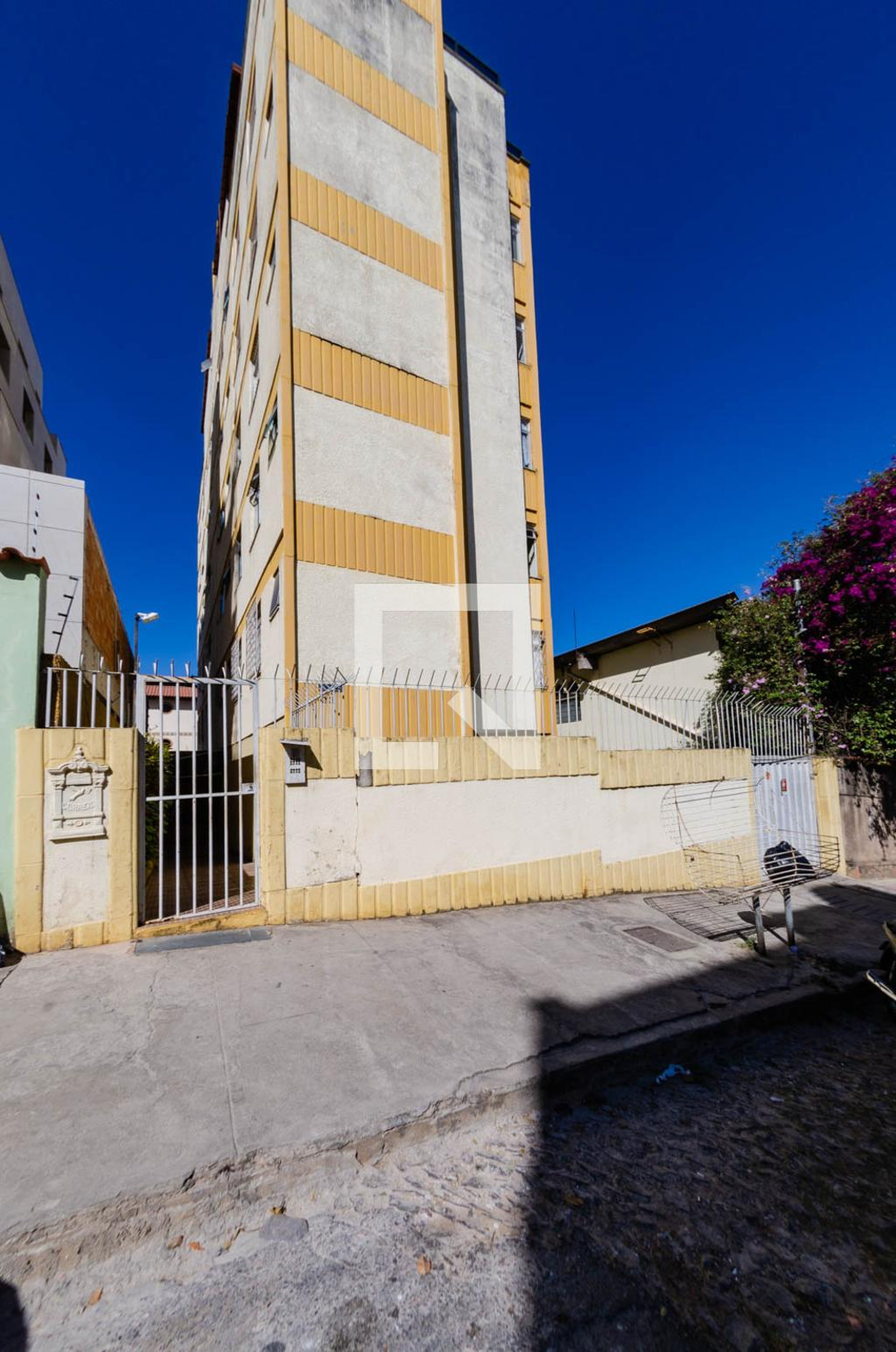 Fachada Condomínio em Avenida Souza Guimarães, 23