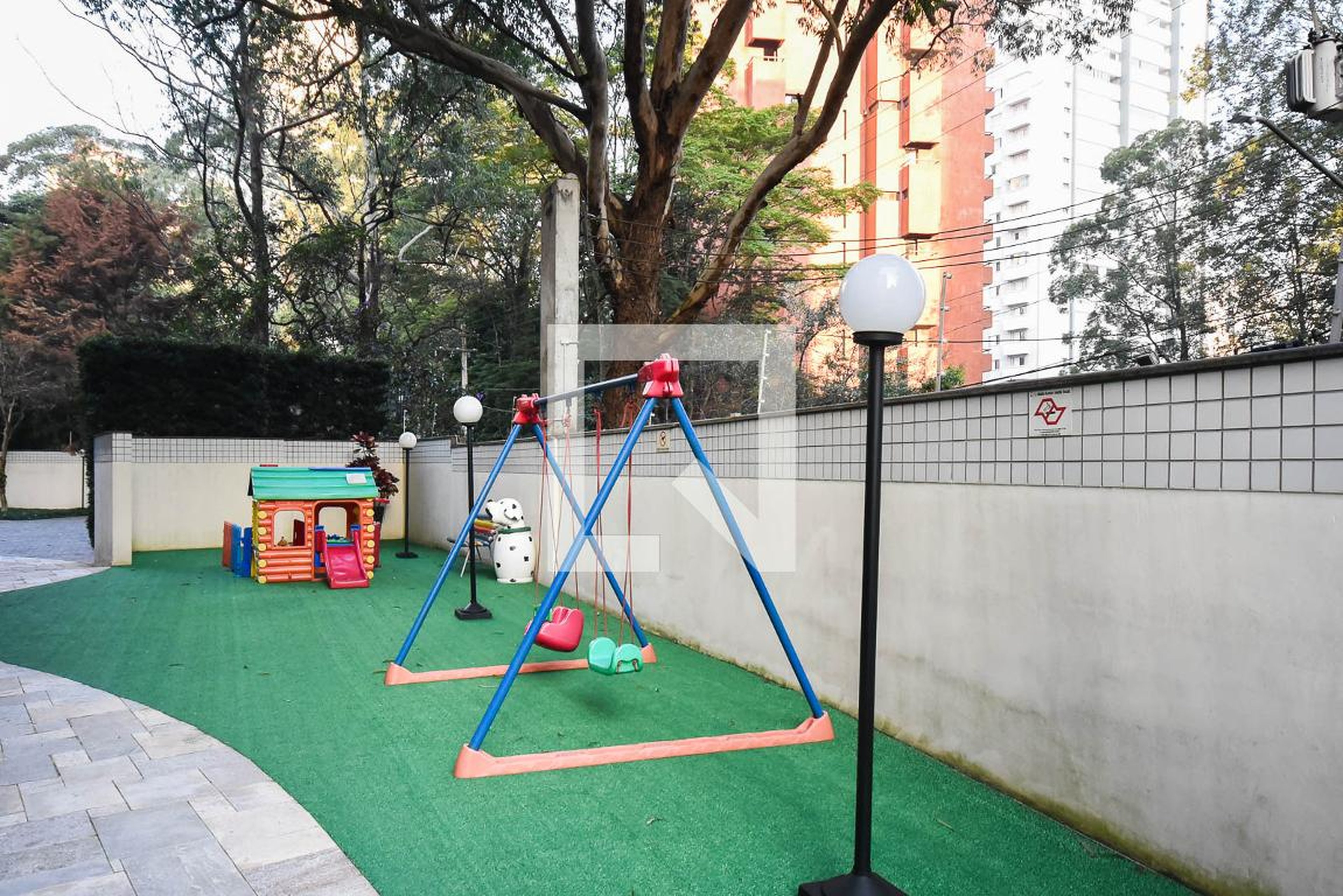 Playground - Edifício Castel Di Reggio