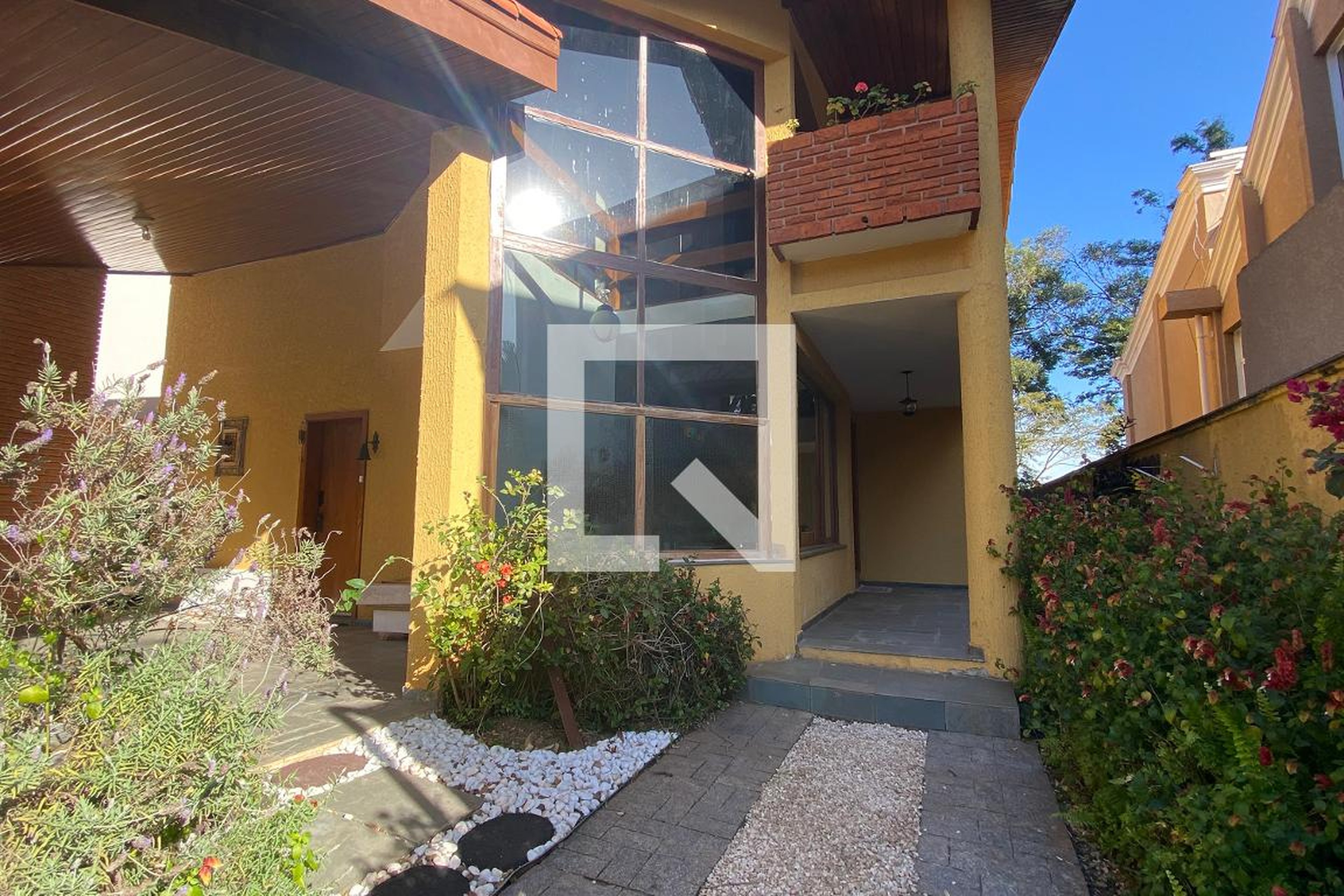 Fachada Condomínio em Alameda das Dracenas, 278