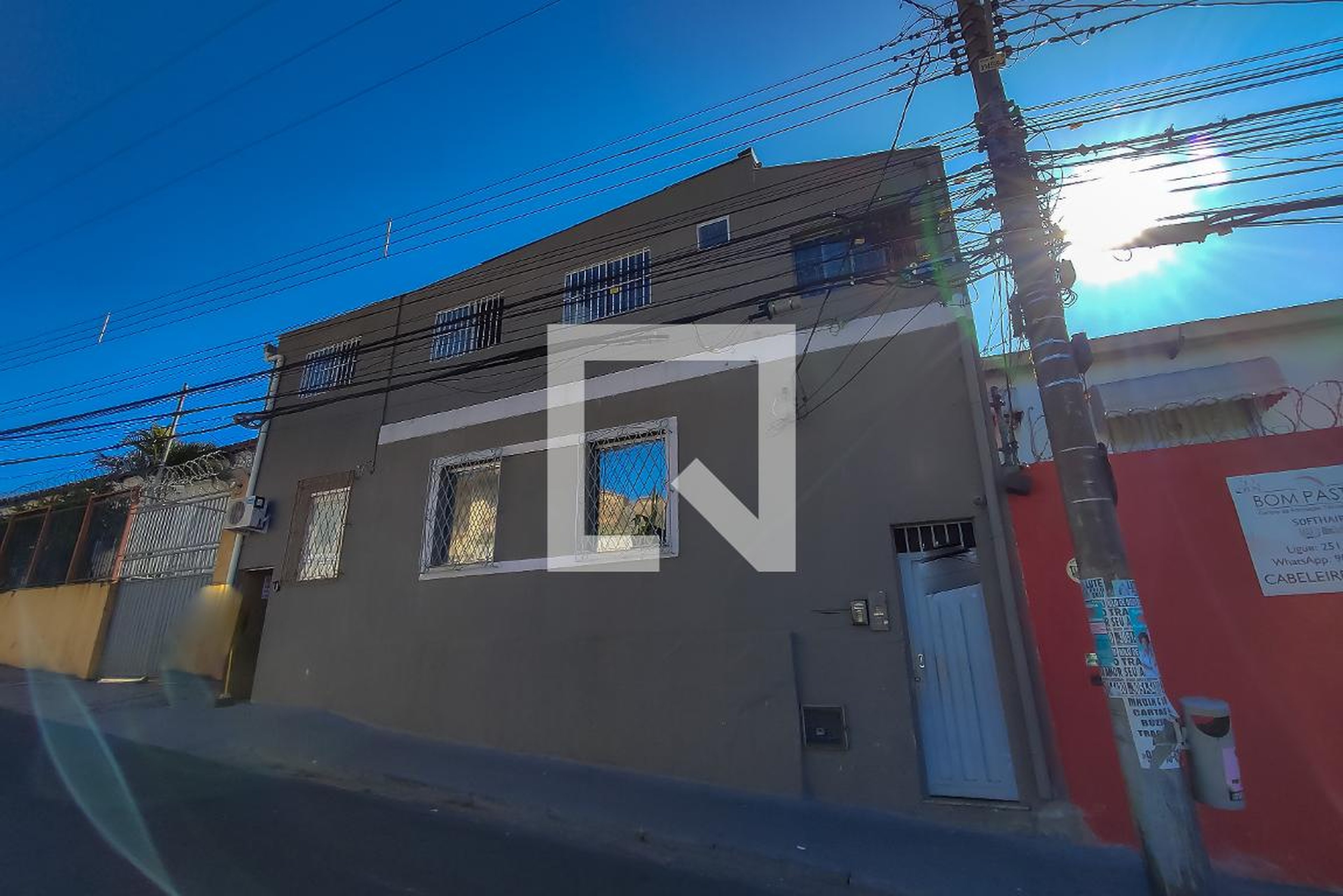 Fachada Condomínio em Rua Além Paraíba, 326