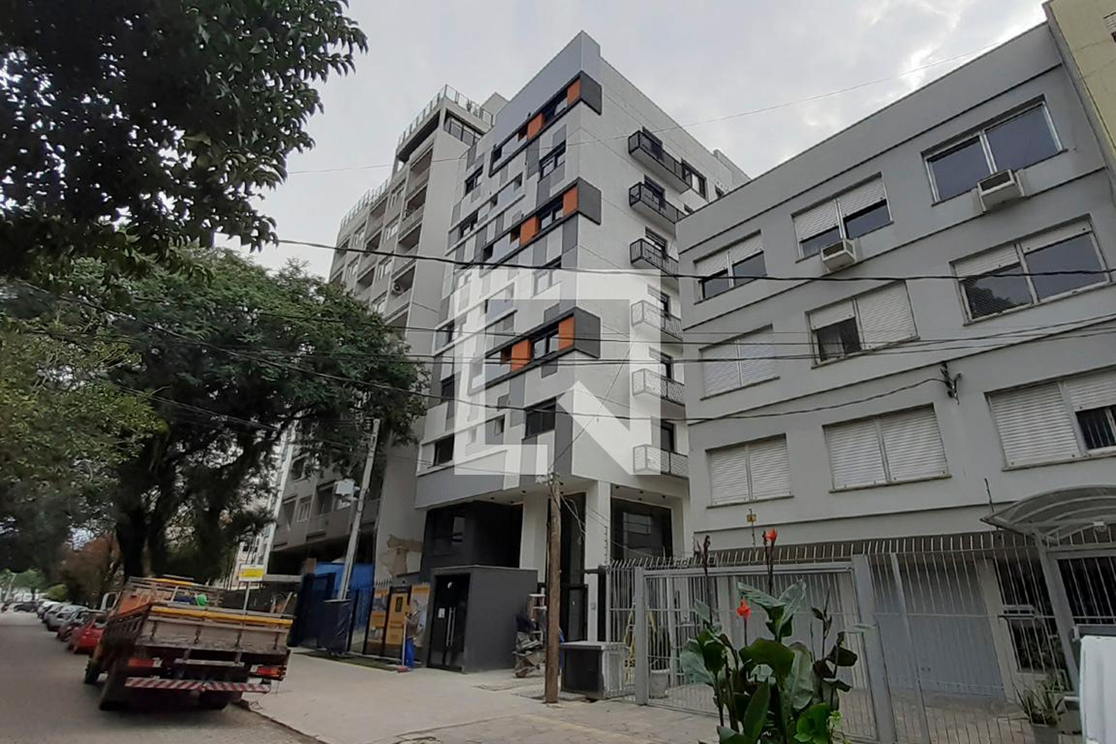 Fachada Condomínio em Rua Laurindo, 128