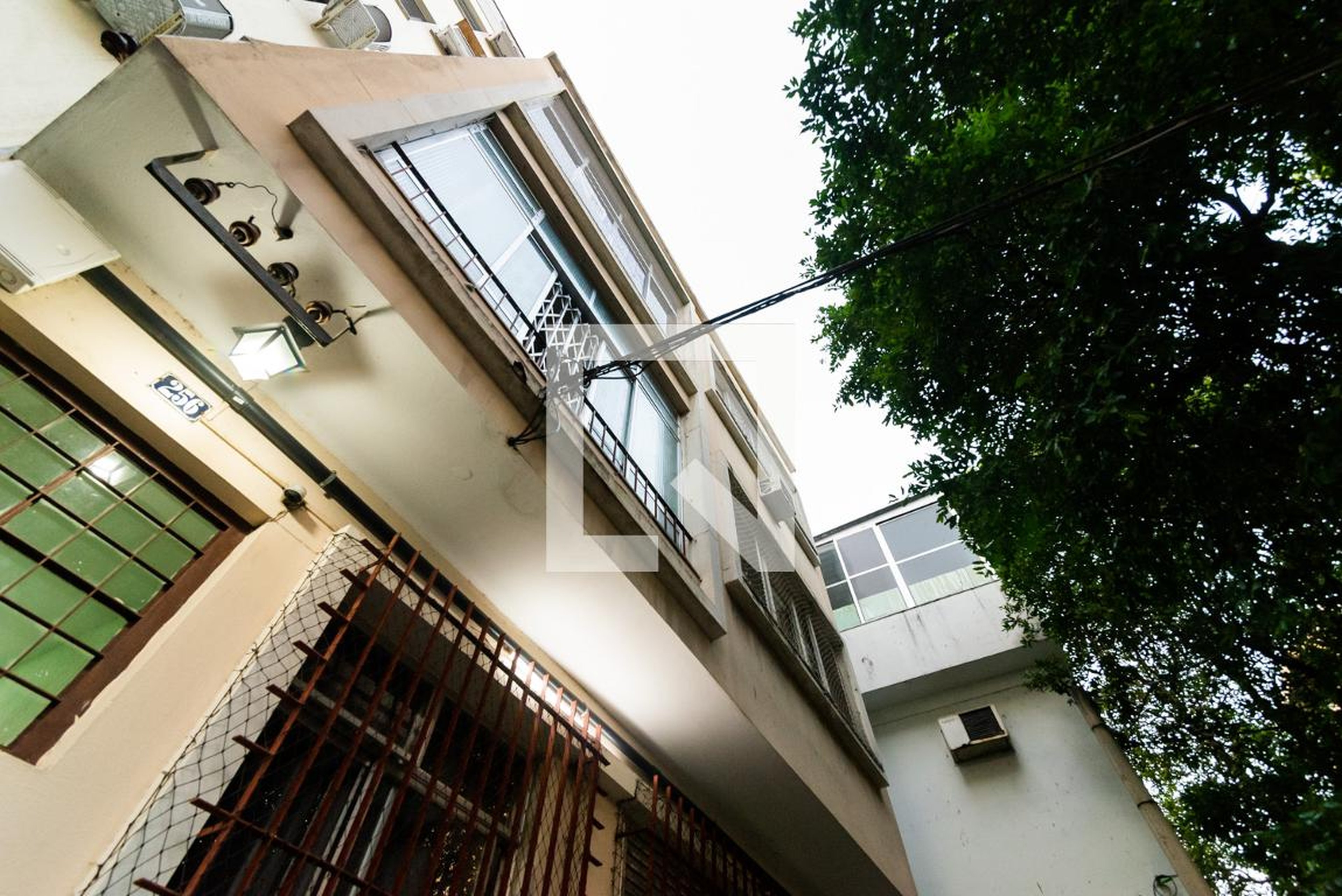 Fachada Condomínio em Rua dos Artistas, 256