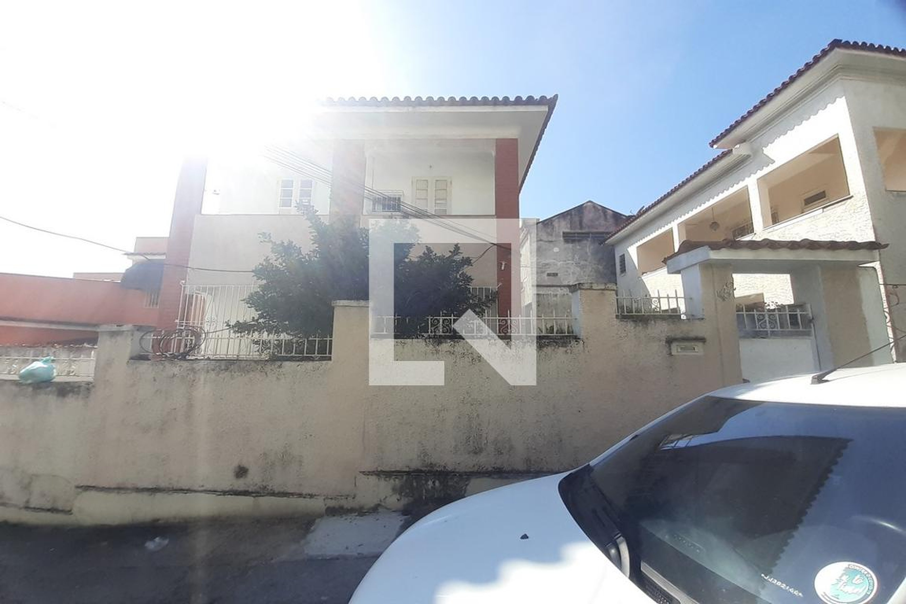 Fachada Condomínio em Rua Frederico de Albuquerque, 132