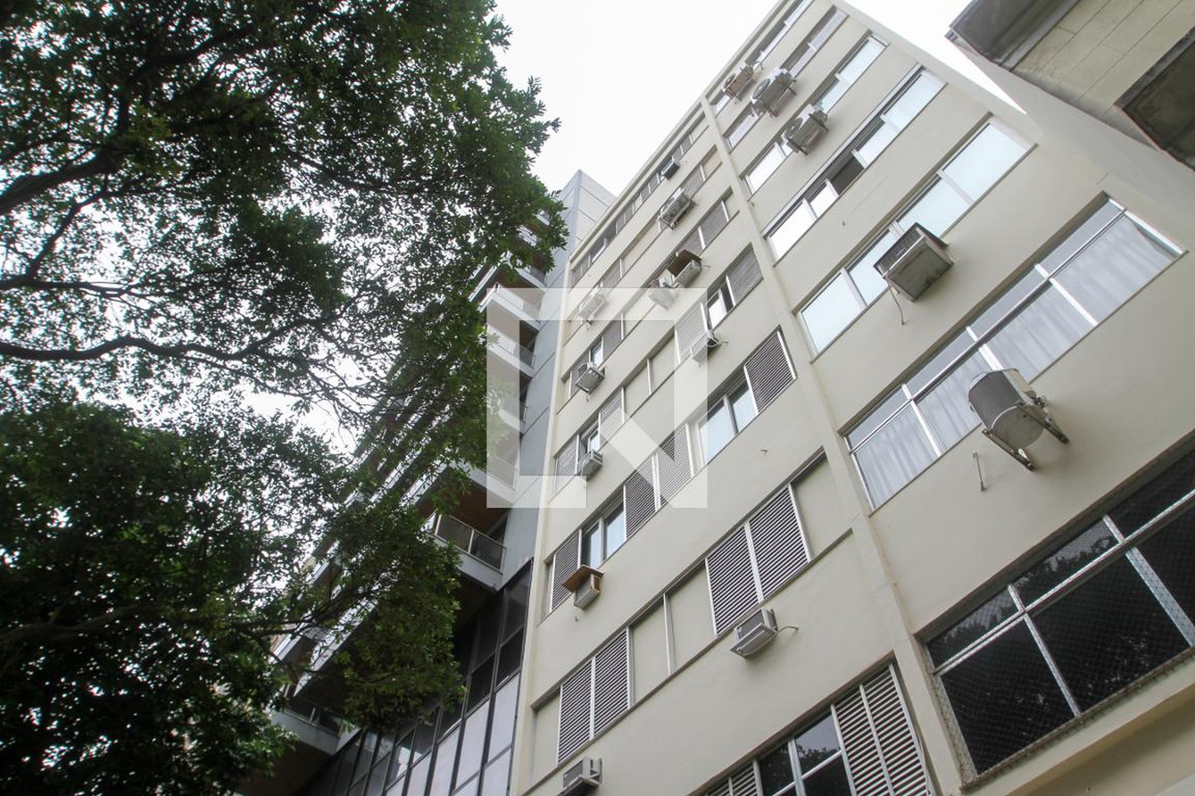 Fachada do Prédio Condomínio Dakar