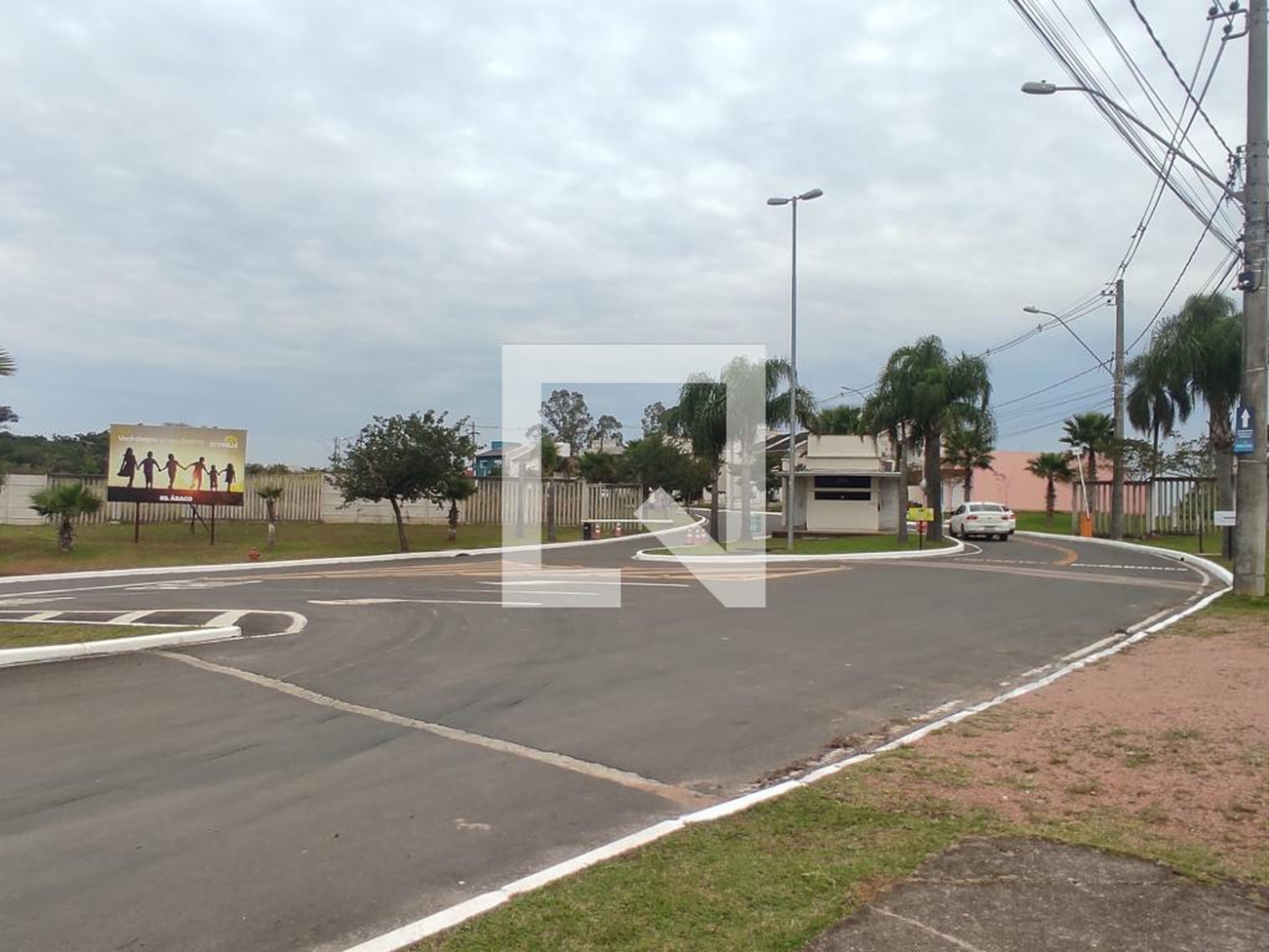 Fachada Condomínio em Rua Talita da Cunha Chaves, 1020