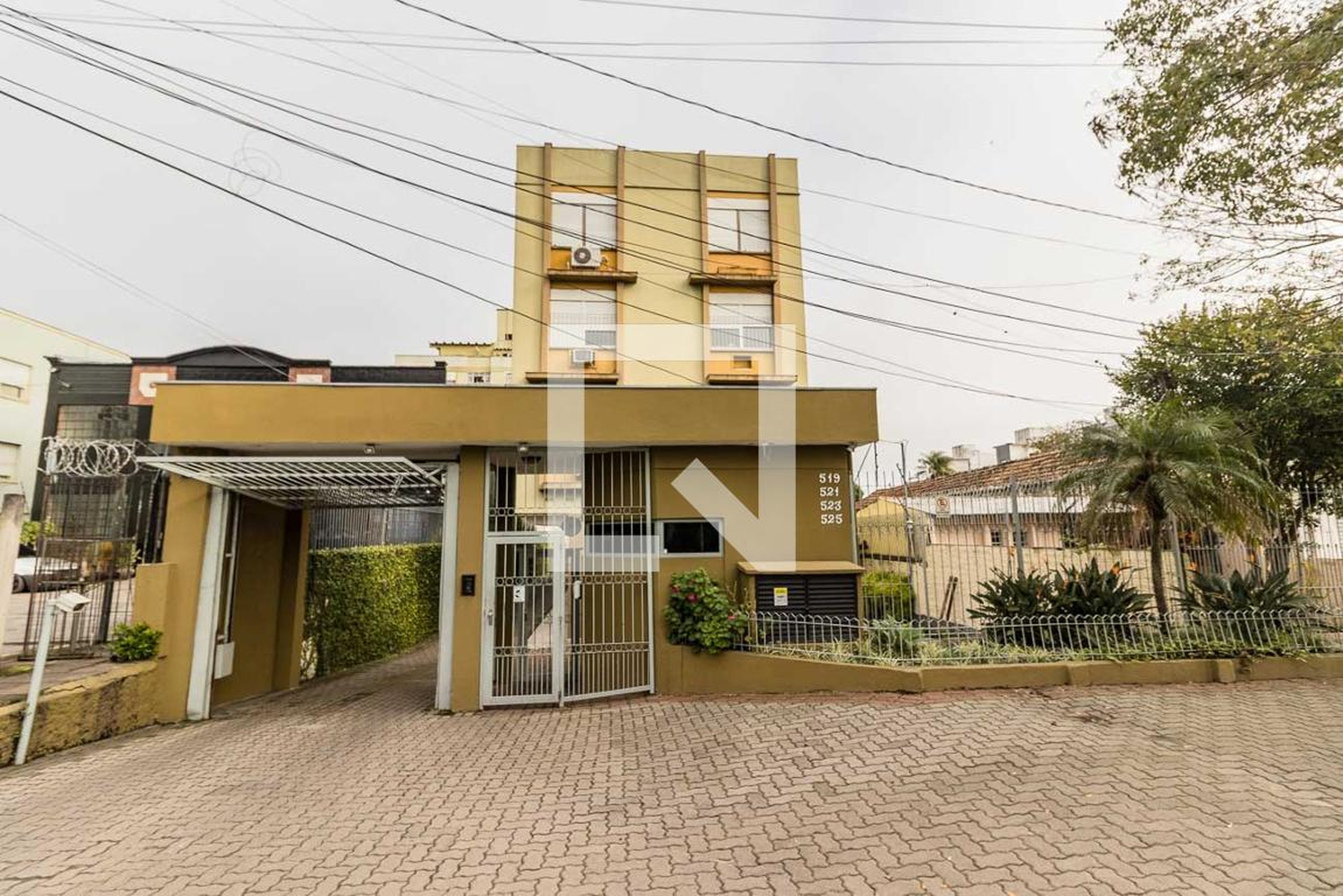 Fachada Condomínio Conjunto Residencial Figueira do Cristal