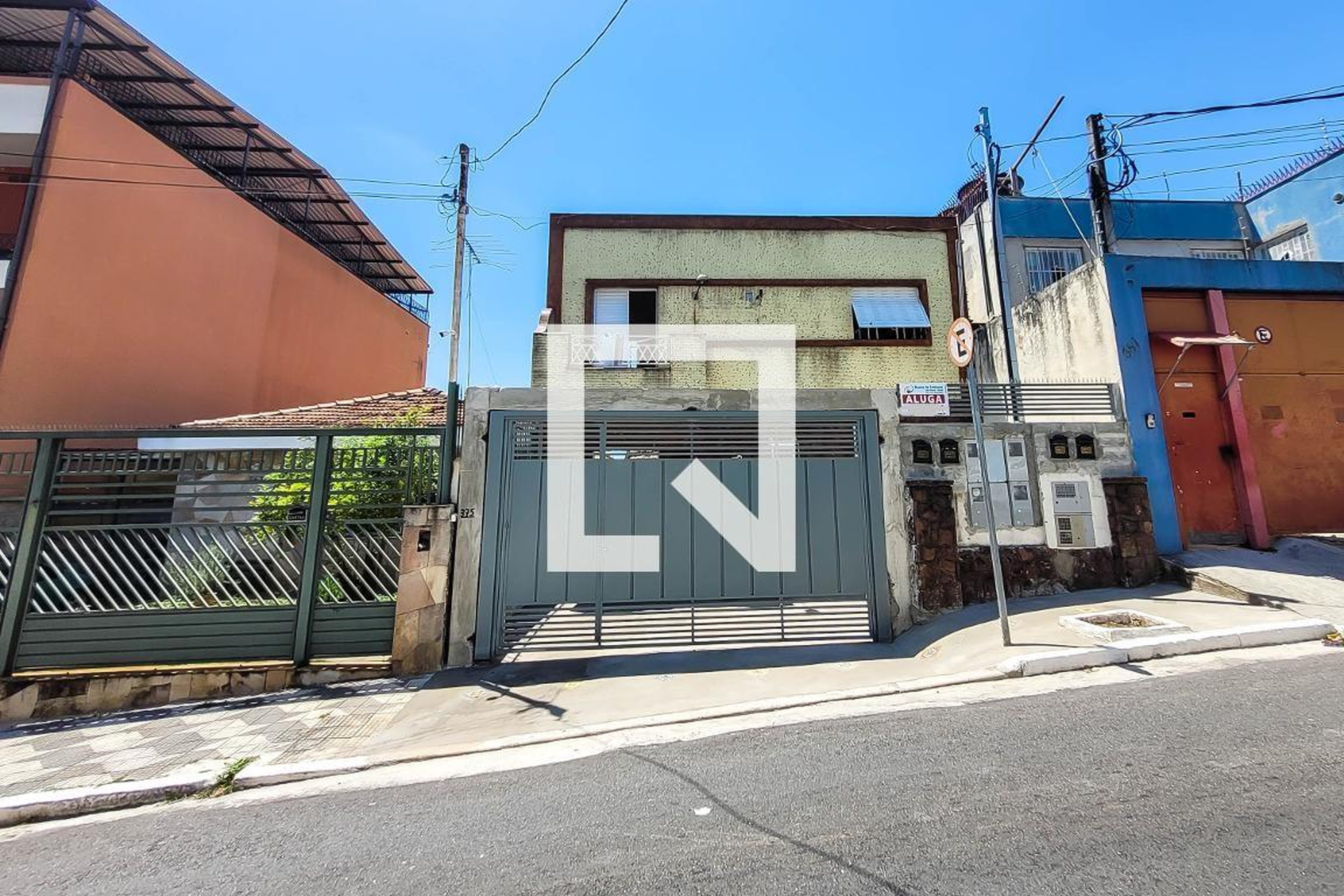 Fachada Condomínio em Rua Leandro de Carvalho, 375