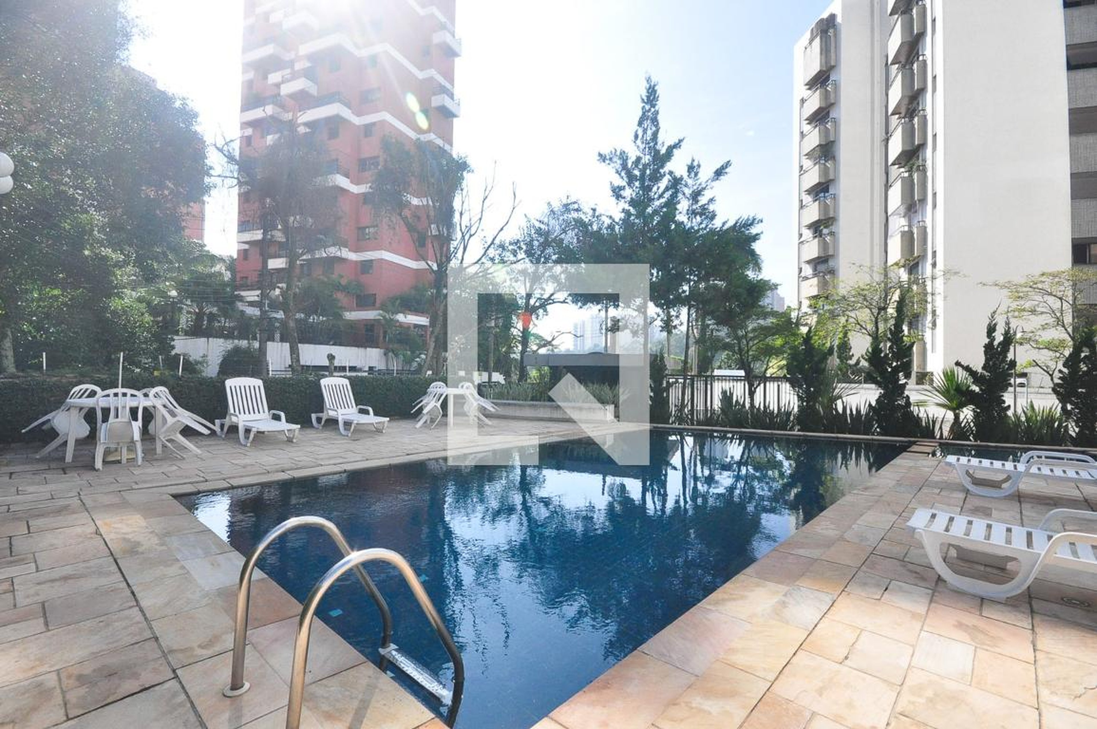 Piscina - Edifício Richard Wagner