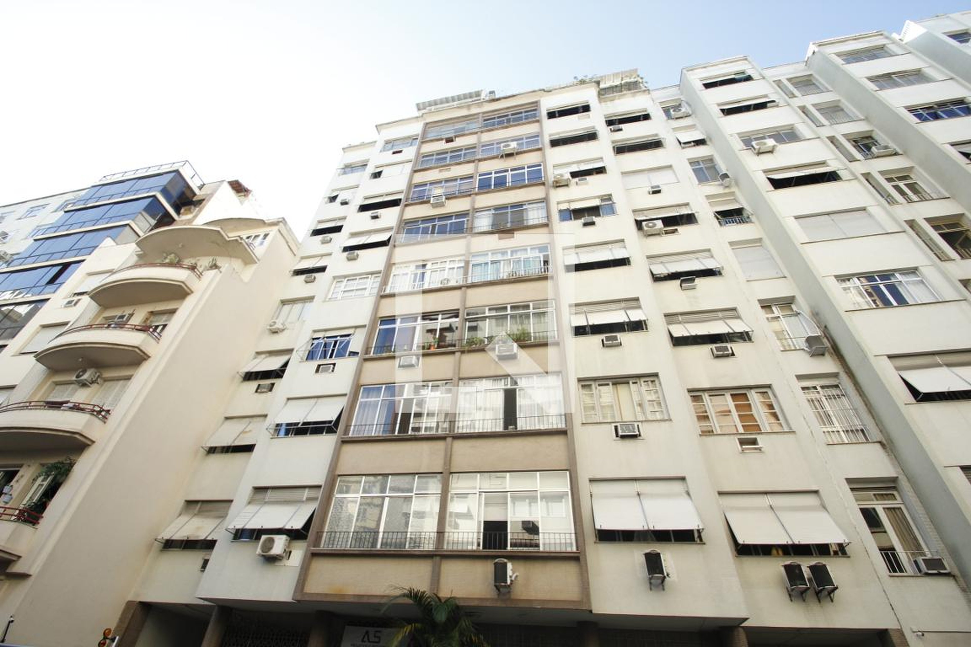 Fachada do Prédio Condomínio Monique