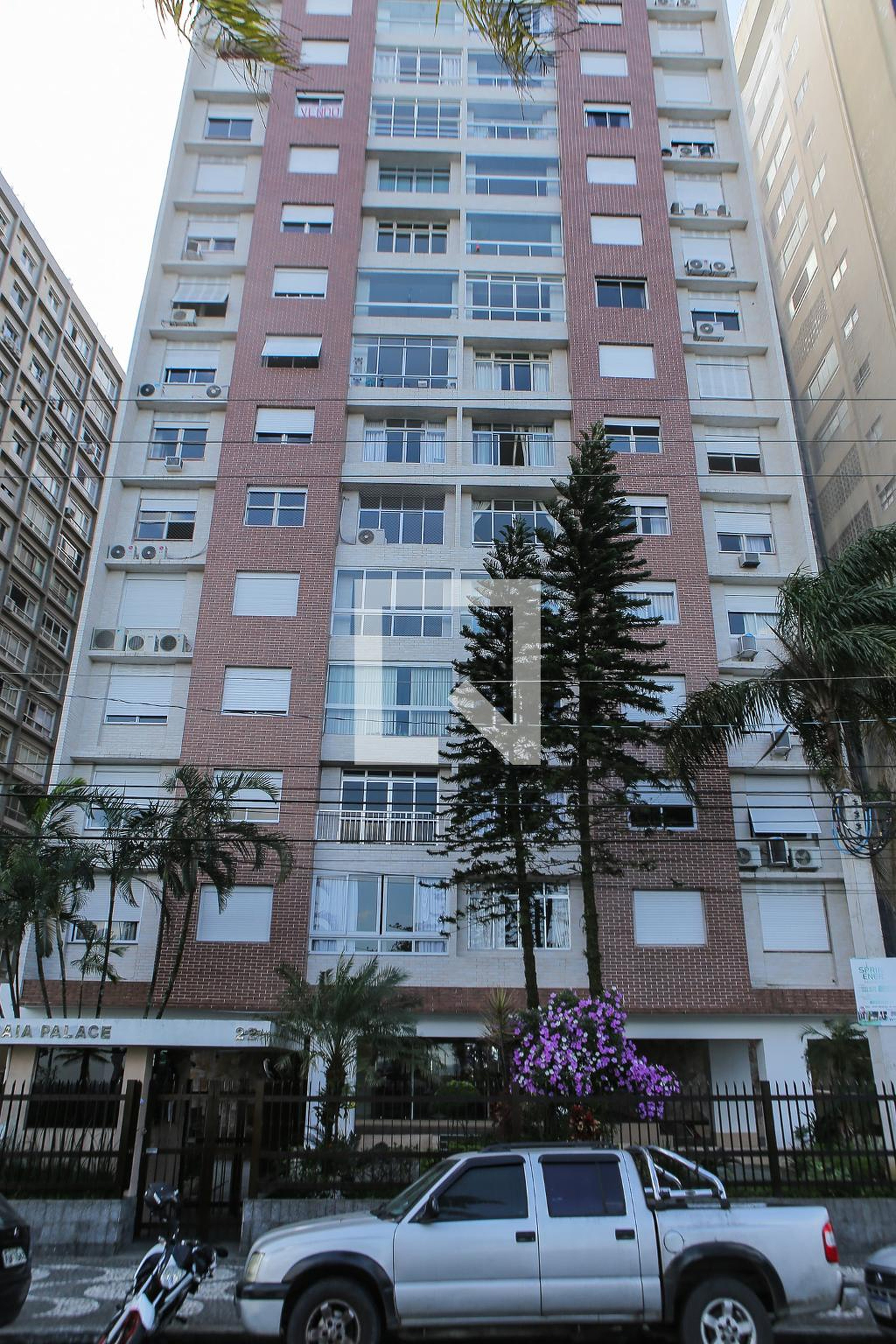 Fachada Condomínio em Avenida Vicente de Carvalho, 21