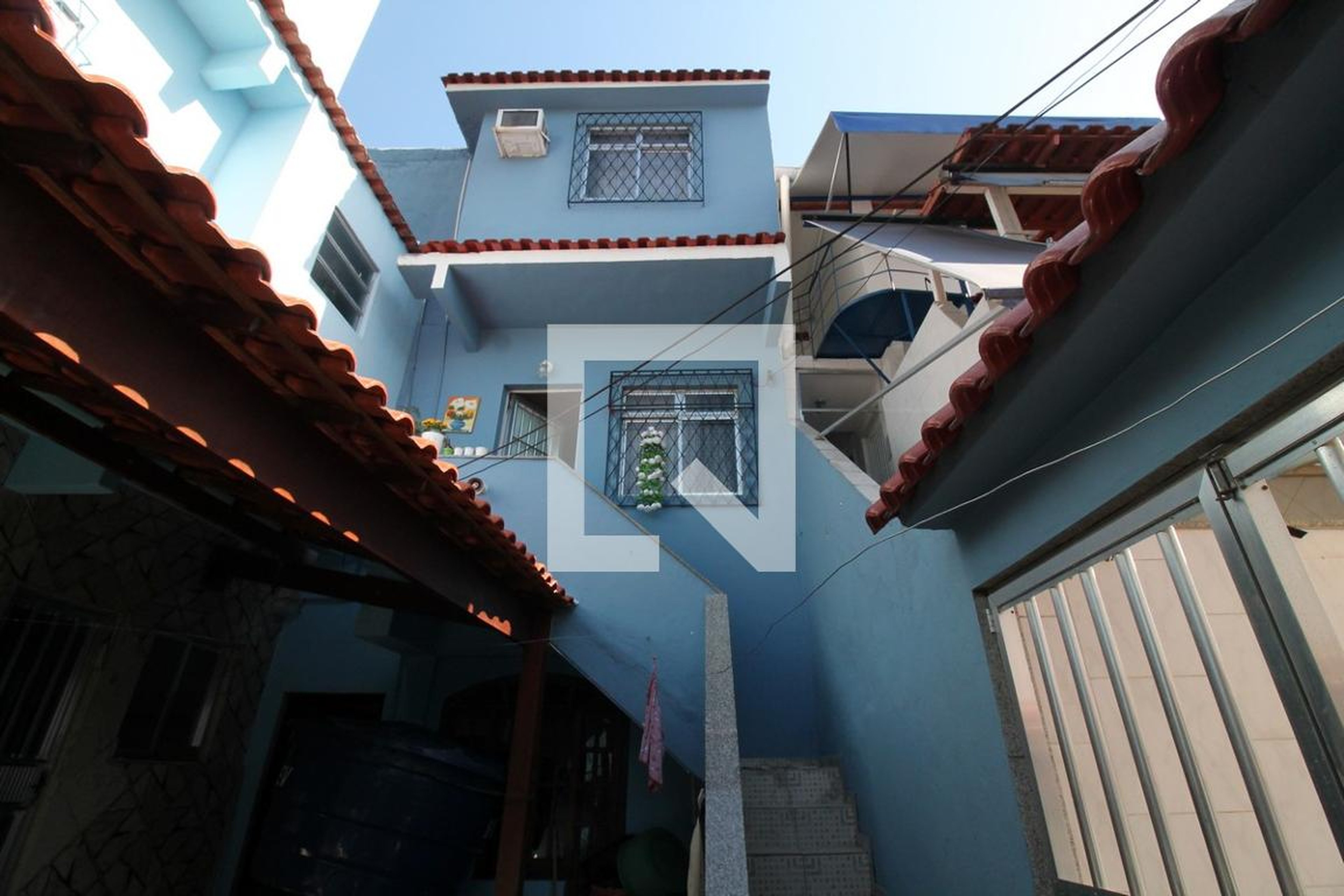 Fachada Condomínio em Rua Leopoldina, 49