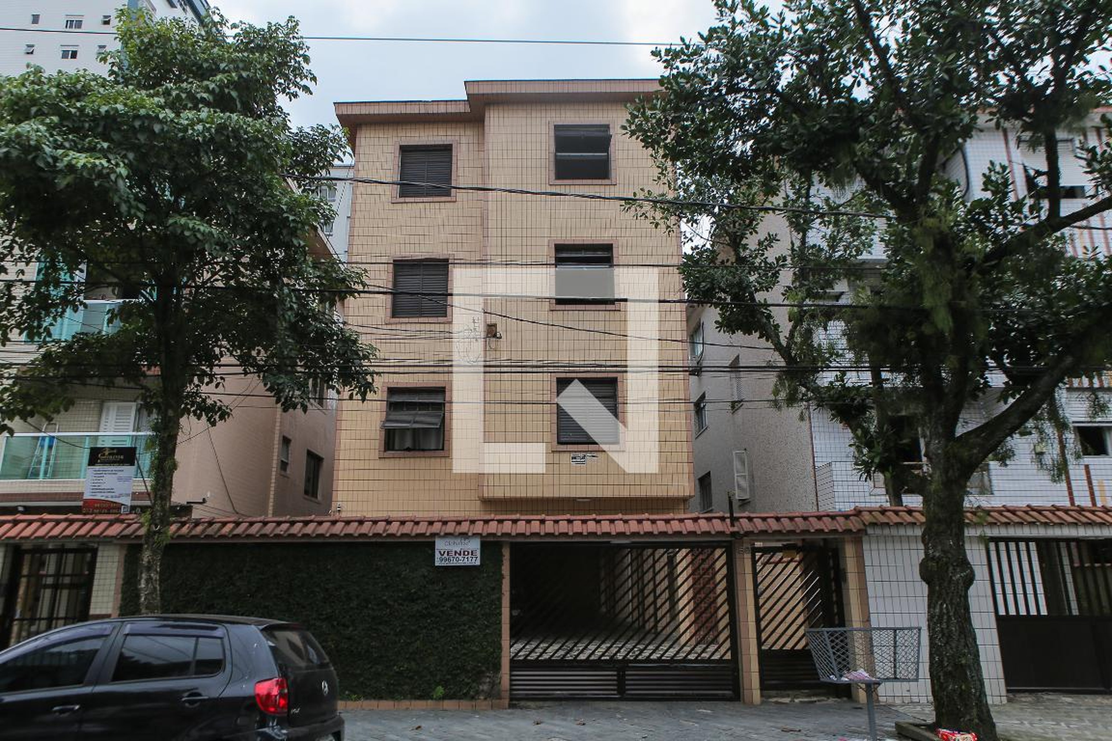 Fachada Condomínio em Rua Ricardo Pinto, 168