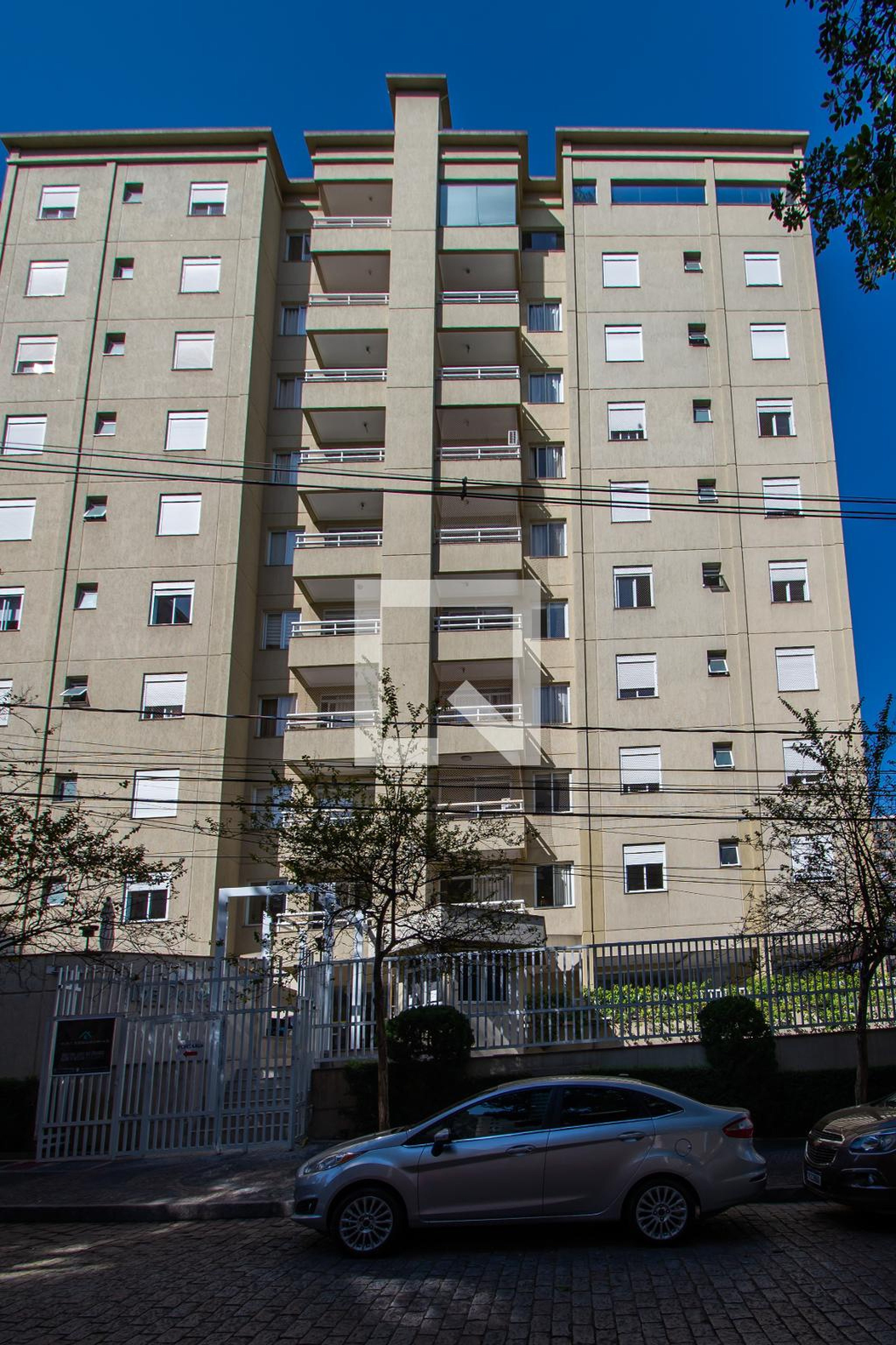 Fachada Condomínio em Rua Quatorze de Dezembro, 404