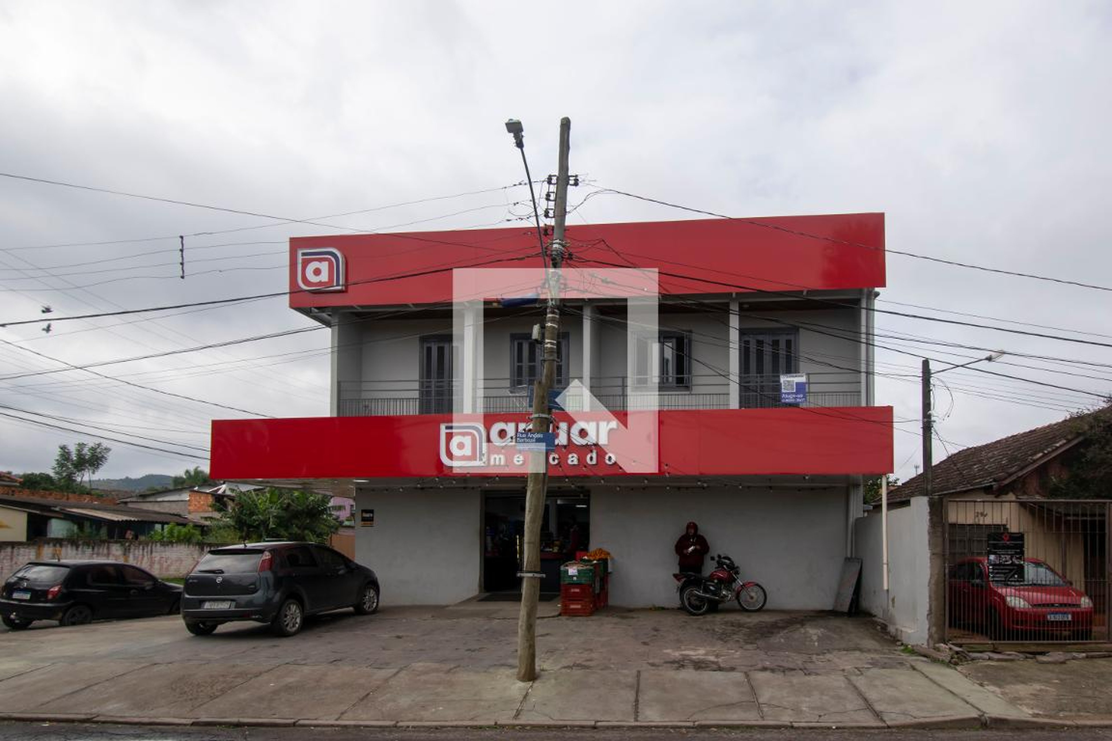 Fachada Condomínio em Rua Ângelo Barboza, 288