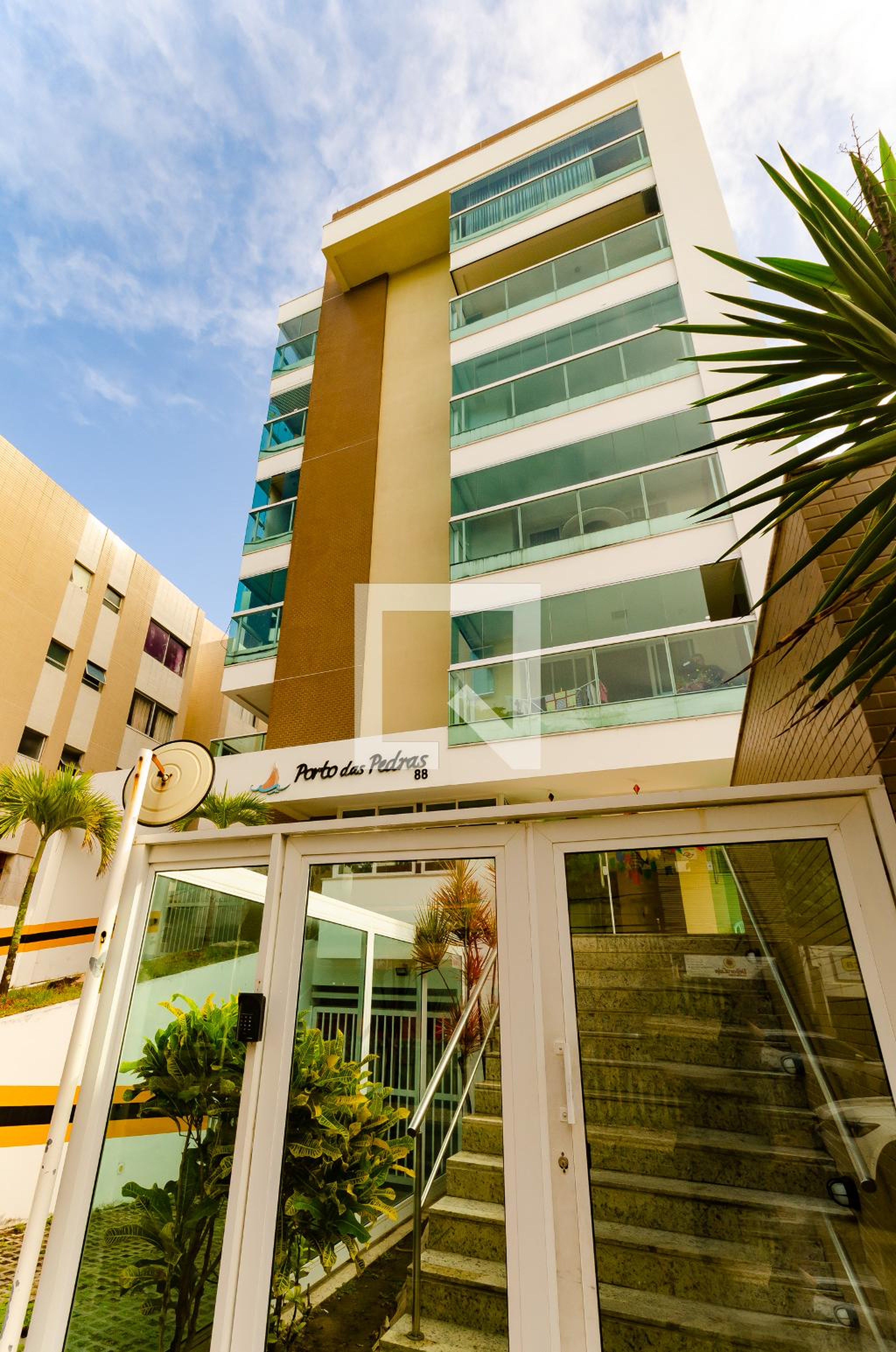 Fachada do Condomínio Condomínio em Rua da Fonte do Boi, 88