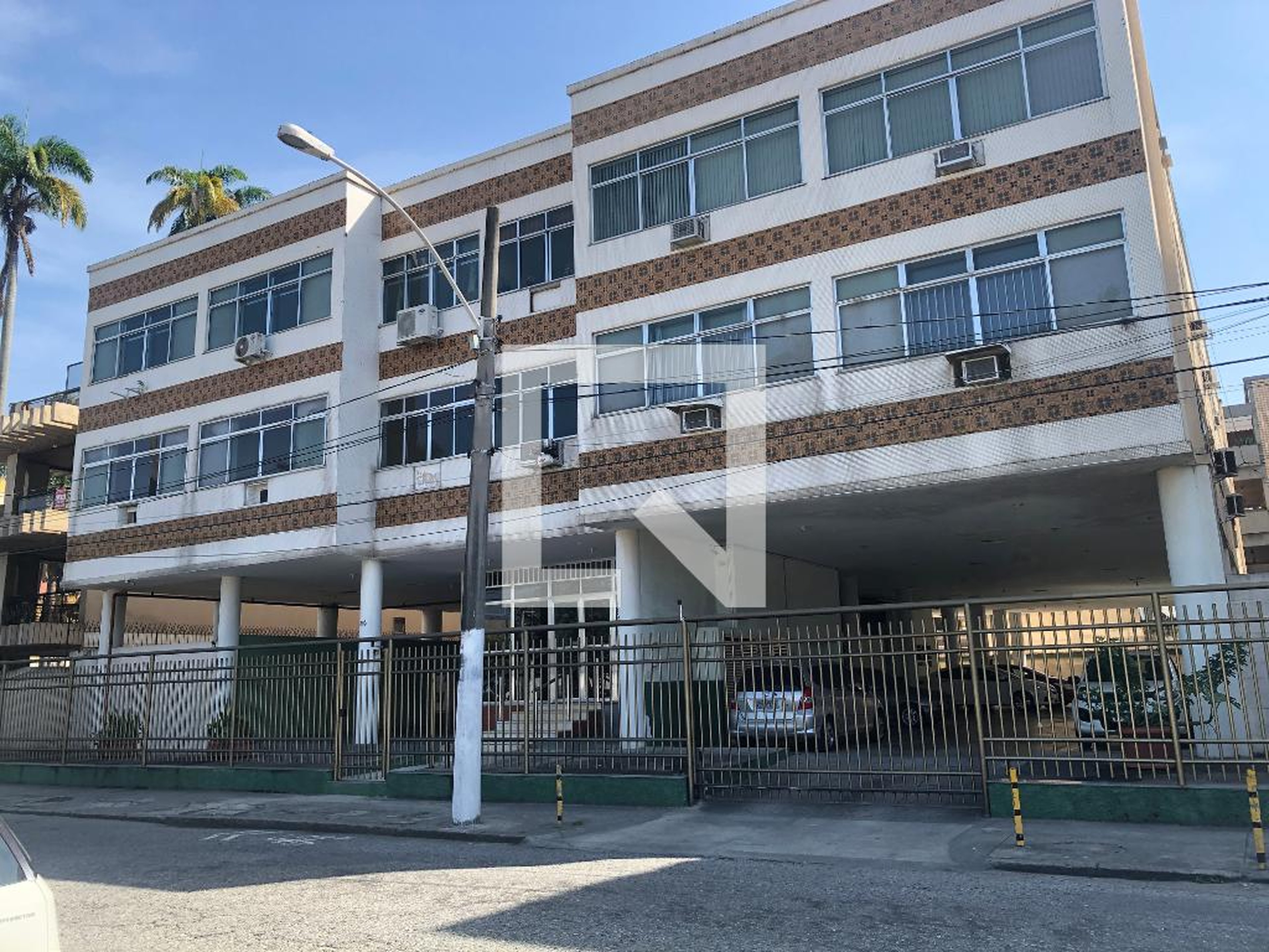 Fachada Edifício Praia da Bica