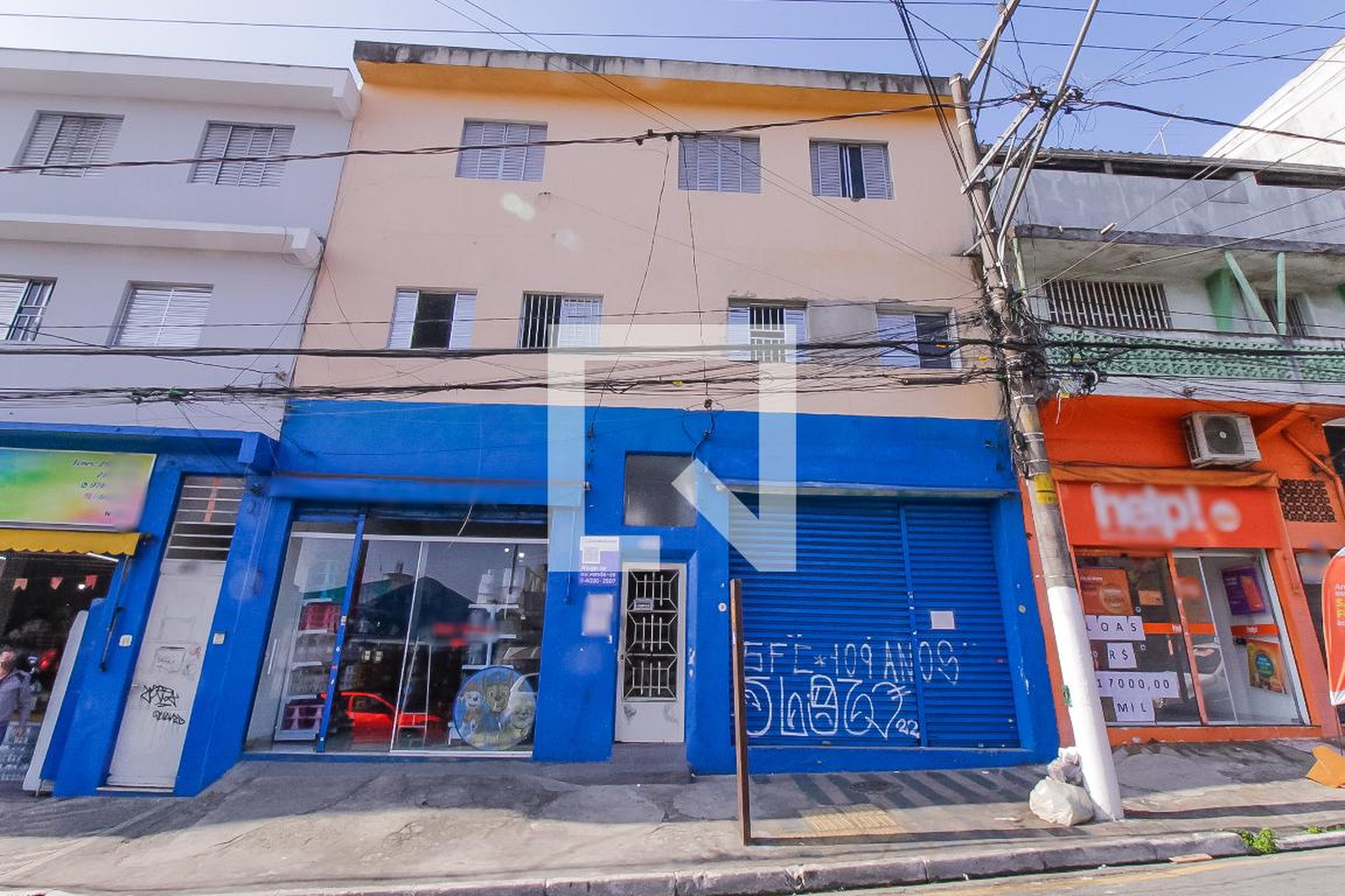 Fachada Condomínio em Rua Francisco Fett, 494