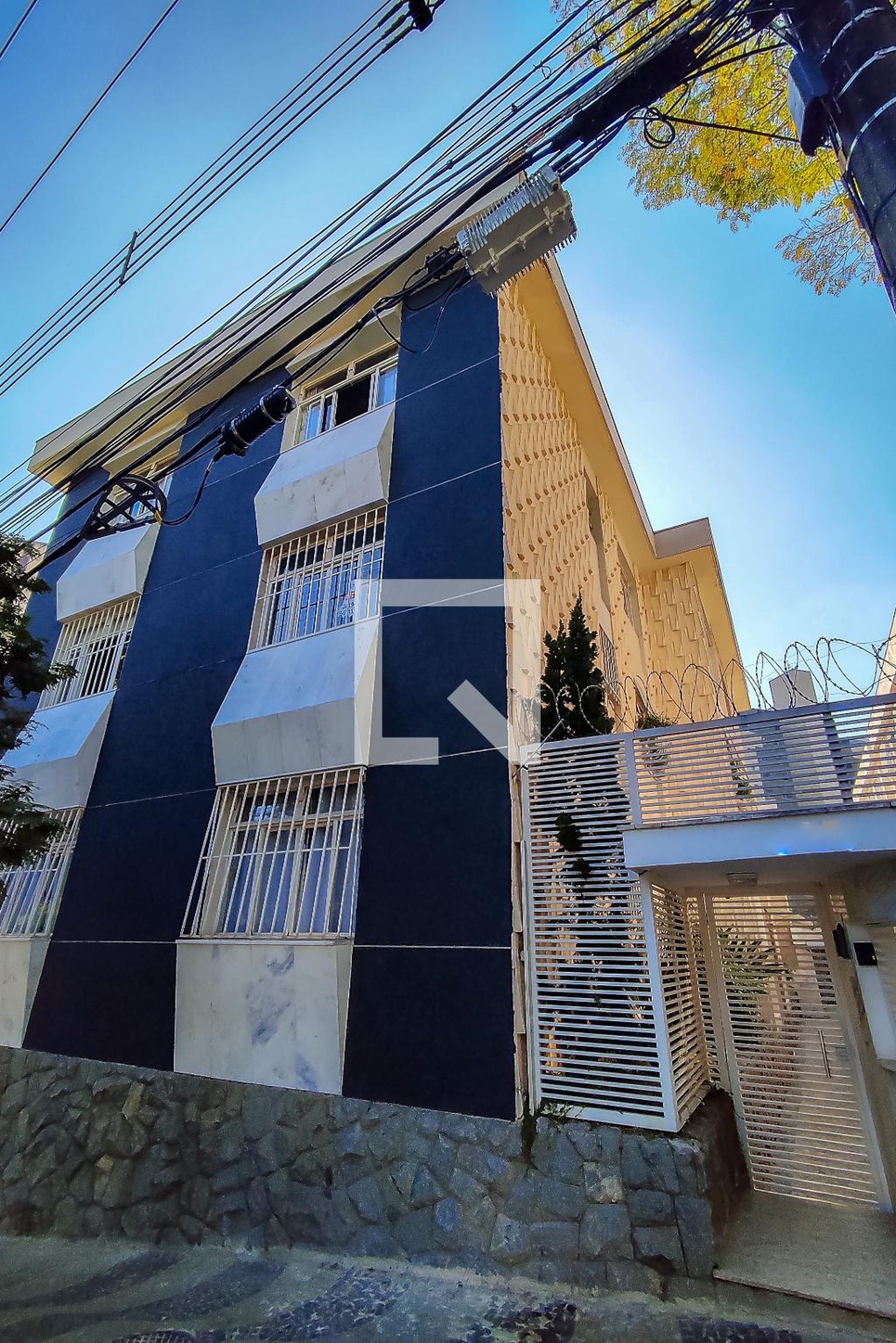 Fachada Condomínio em Rua Pium-Í, 1425