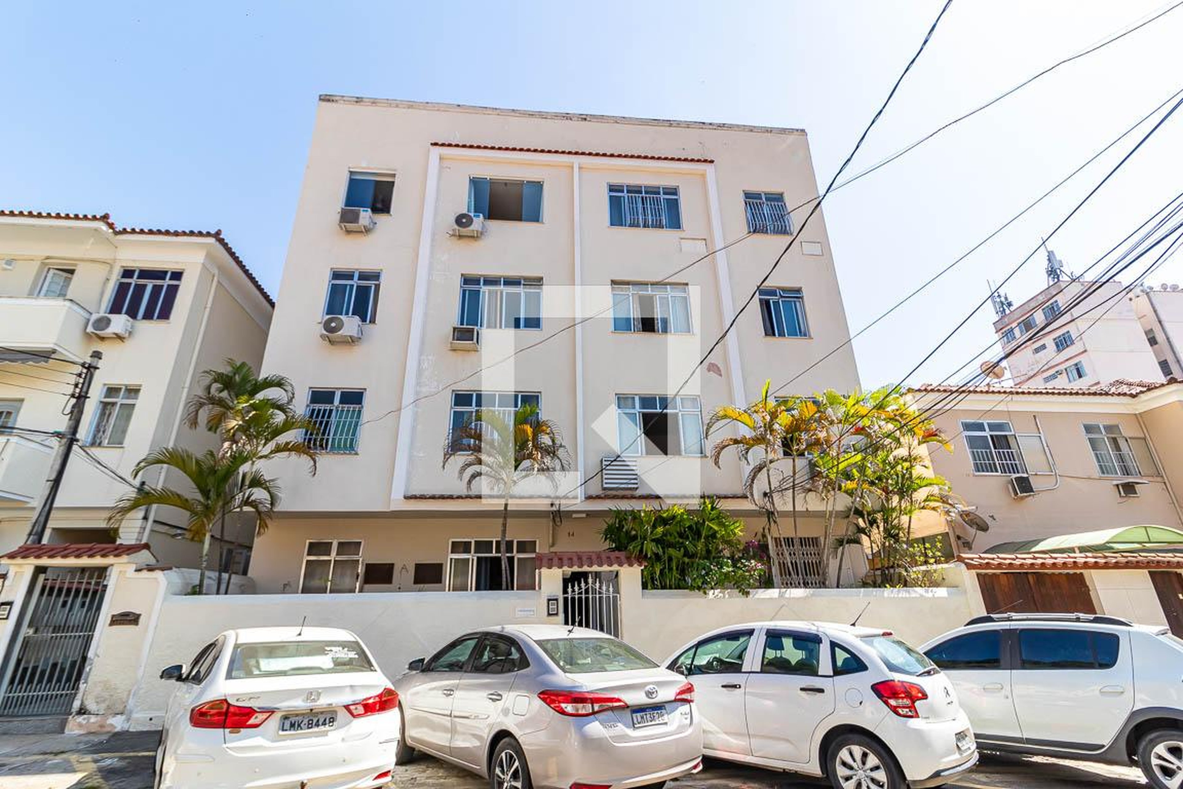 Fachada Condomínio em Travessa Fani, 14