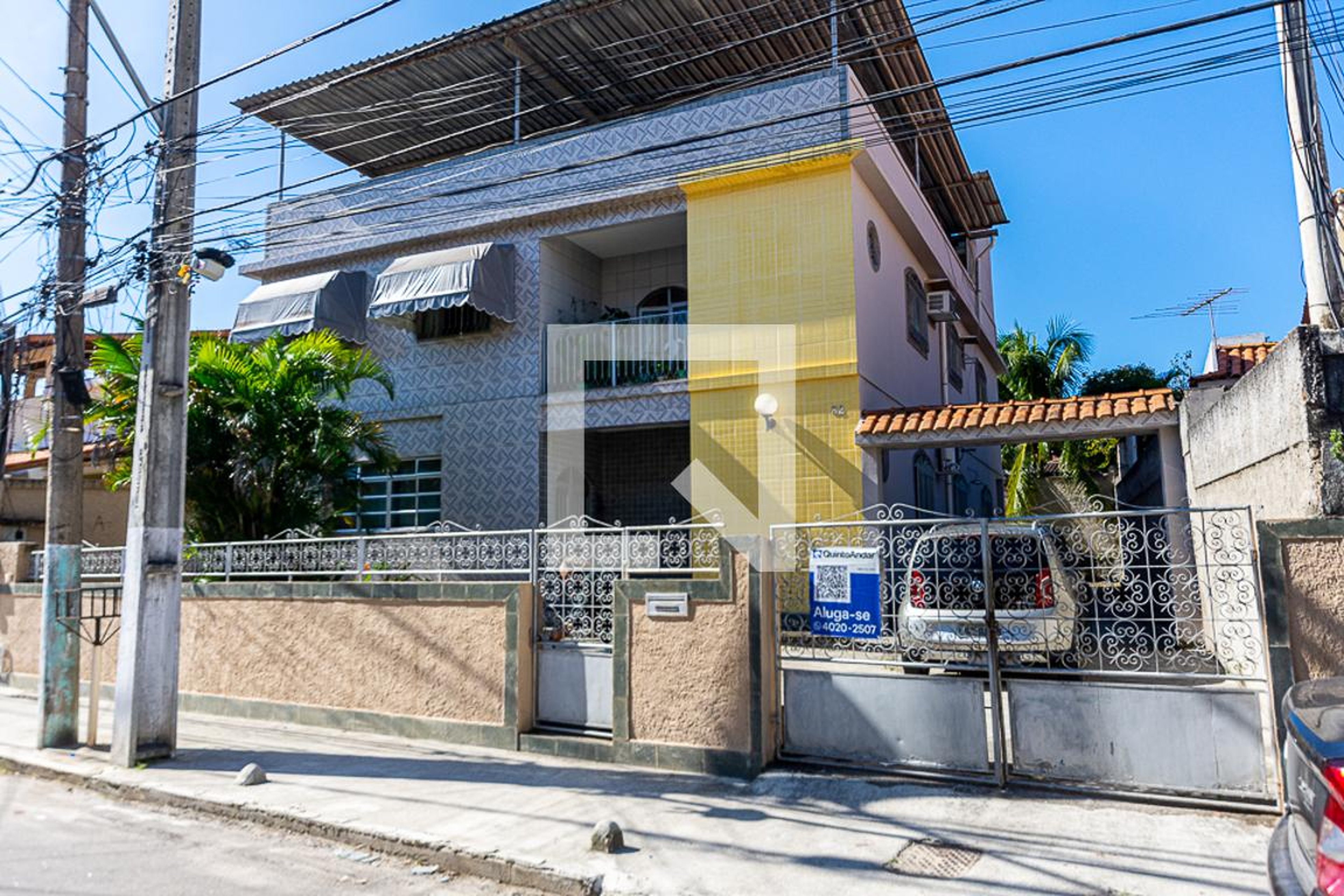 Fachada Condomínio em Rua Joaquim Norberto, 32