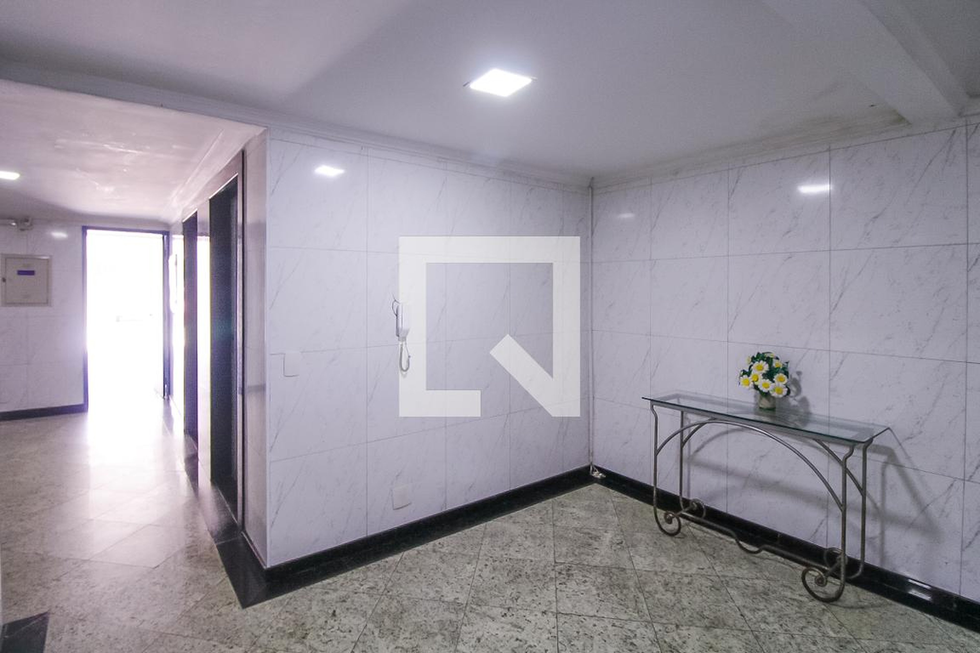 Hall de Entrada - Cristal Park II