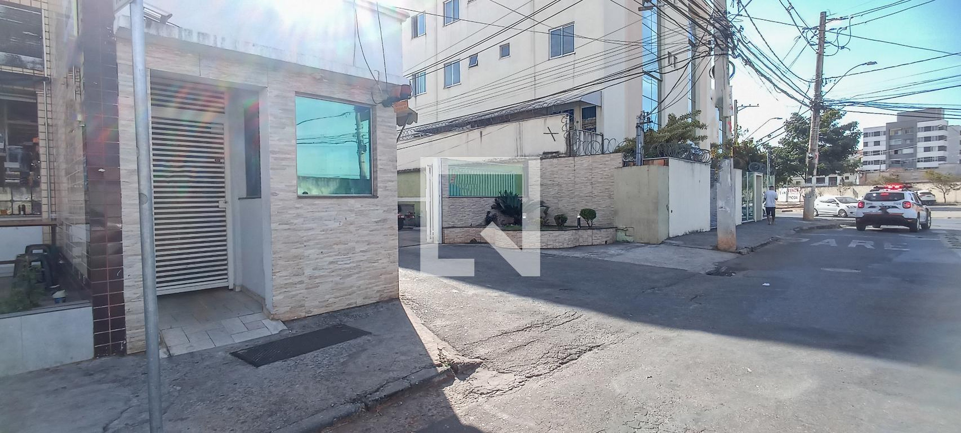 Fachada do Condomínio Condomínio Espanha