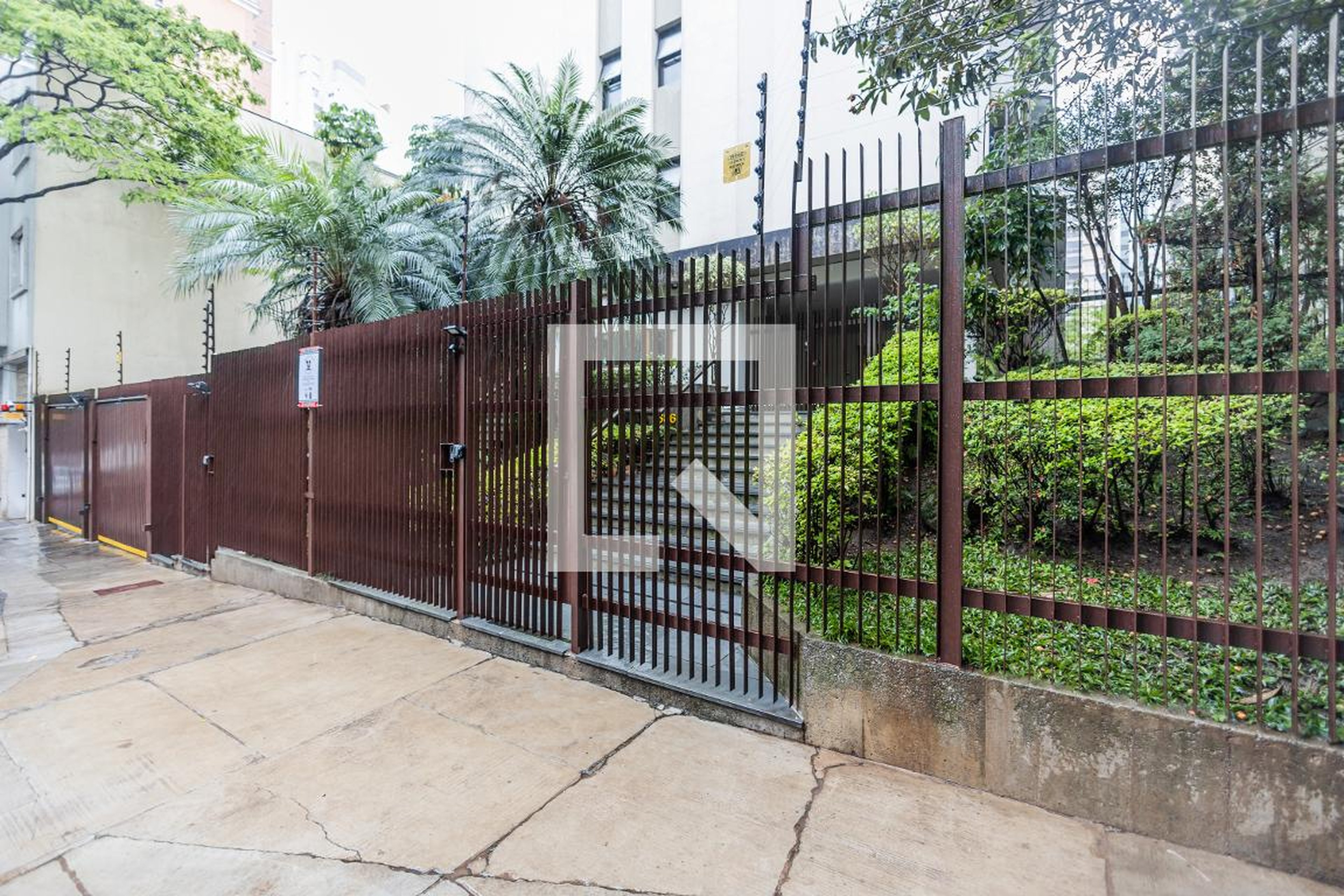 Fachada do Condomínio Condomínio Renata