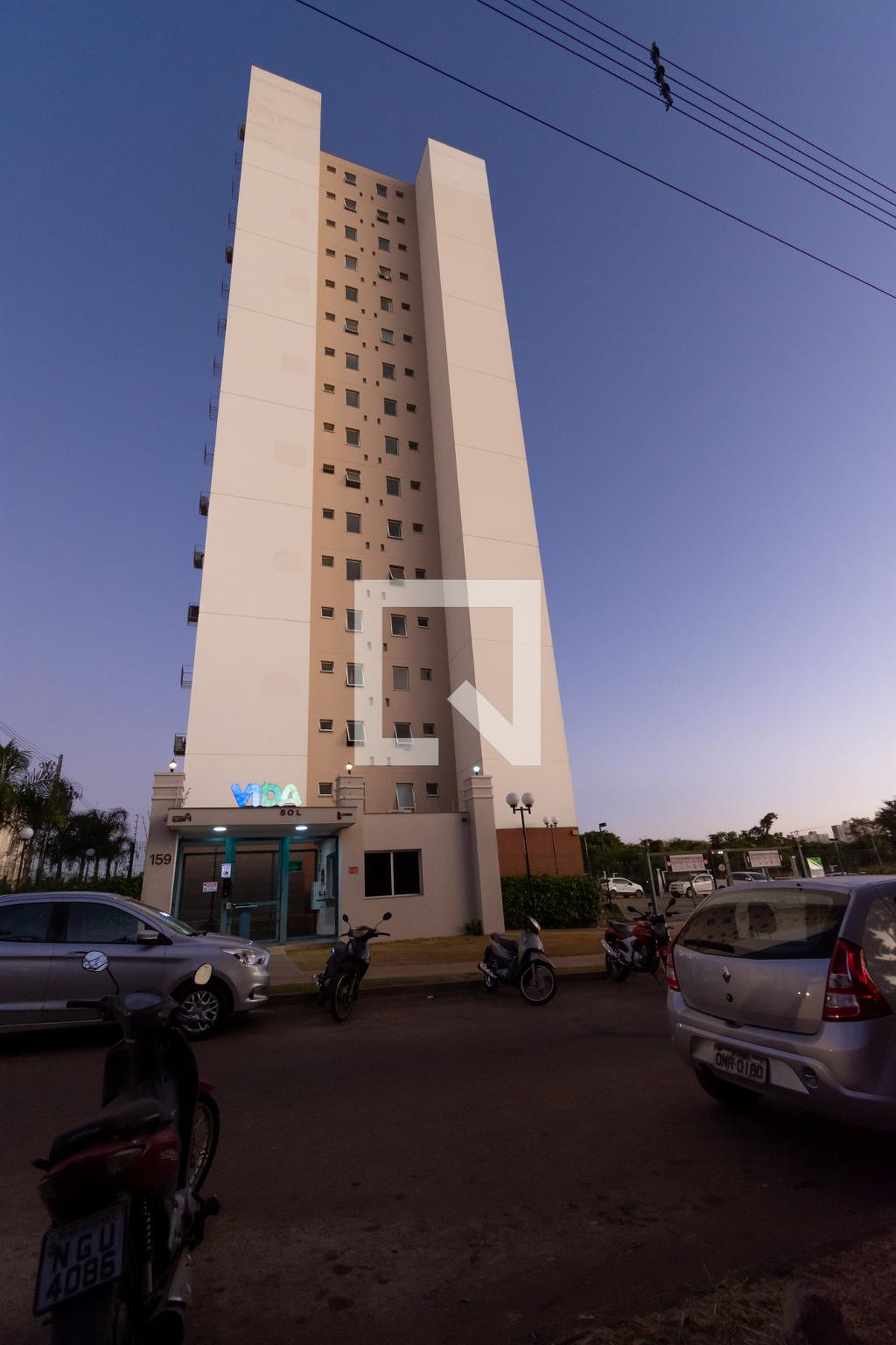 Fachada do Condomínio Condomínio Vida Sol