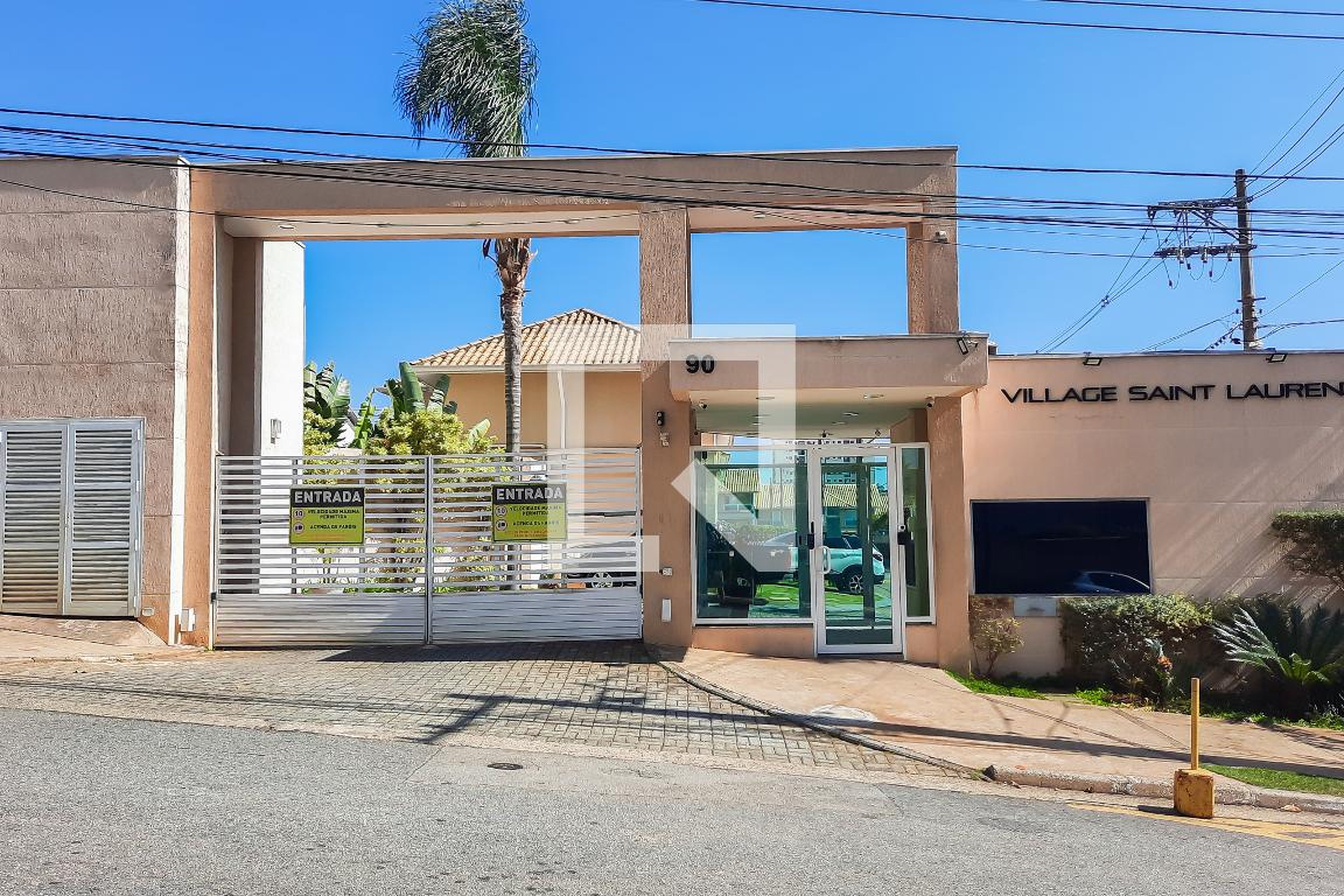 Fachada do Condomínio Condomínio Saint Laurent