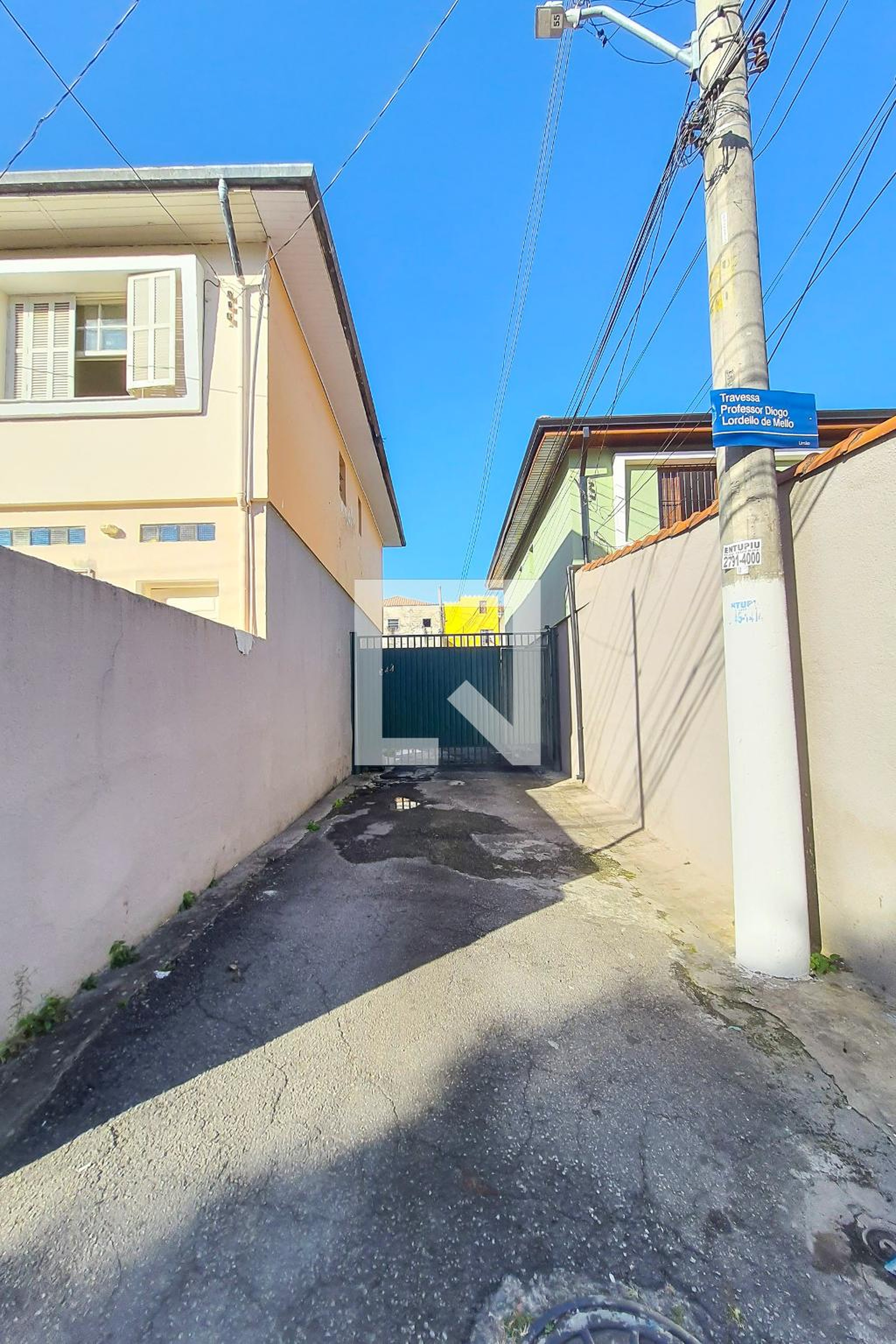 Fachada Condomínio em Rua Silvério Gonçalves, 644
