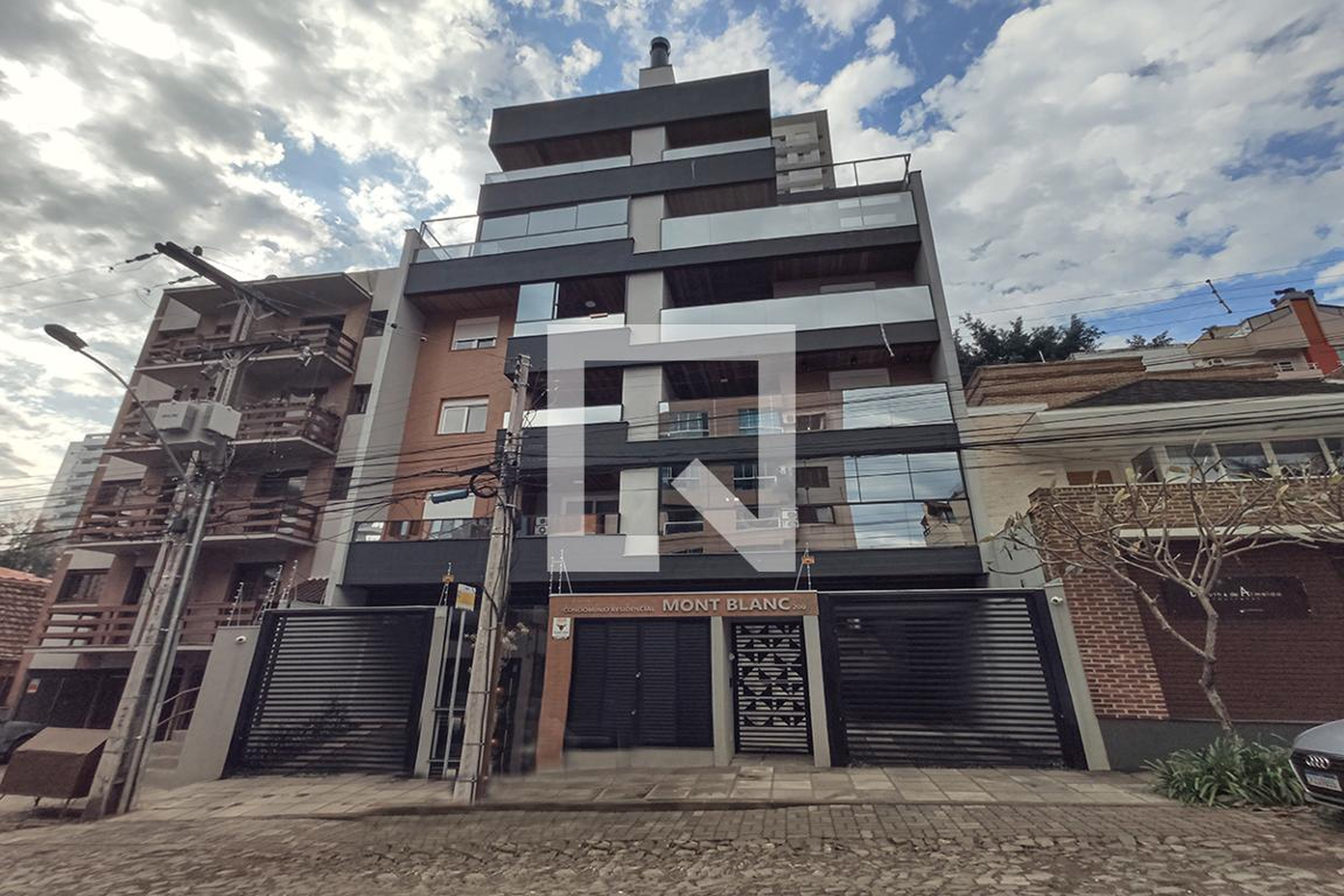 Fachada do Prédio Condomínio Mont Blanc