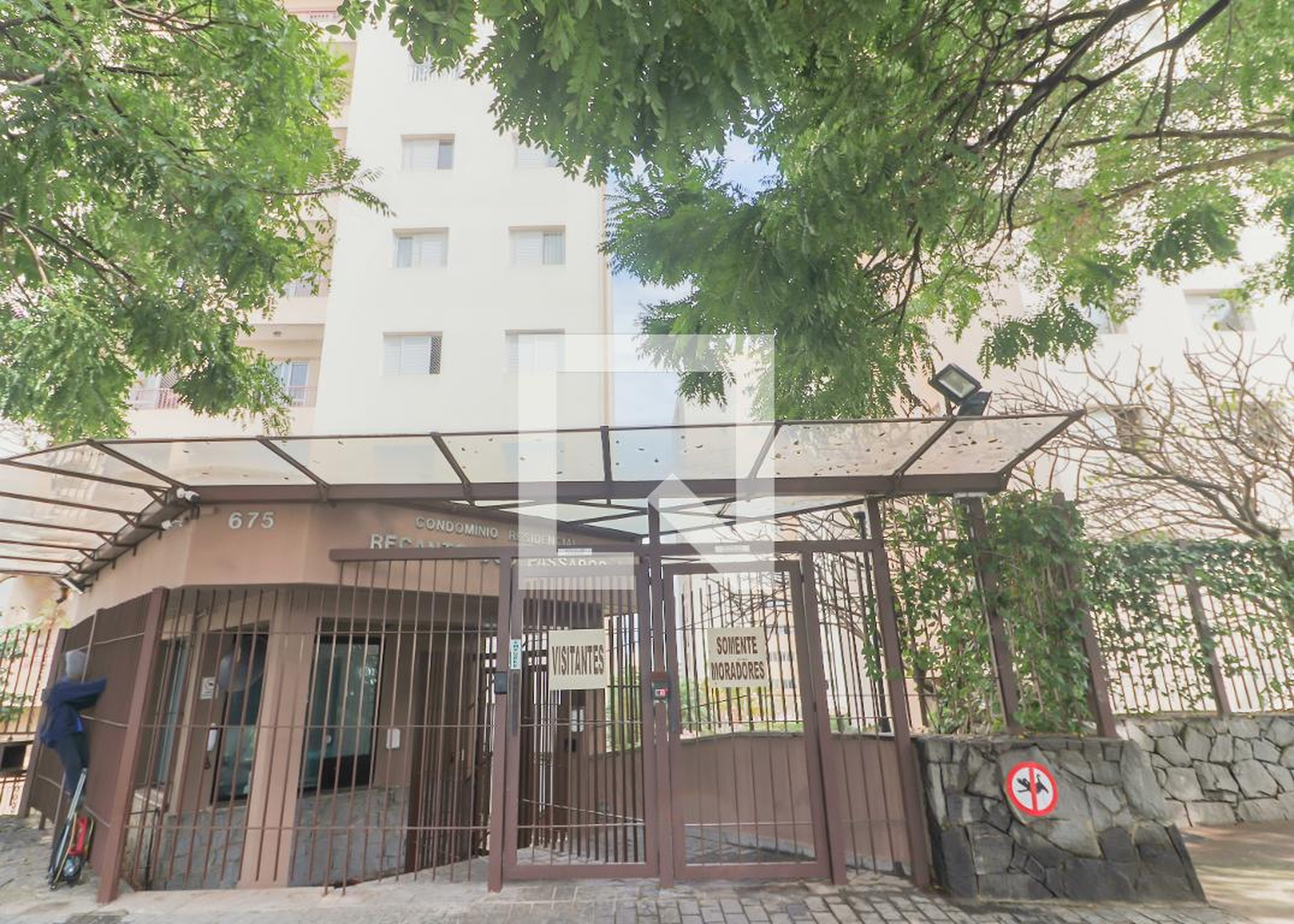 Fachada do Condomínio Condomínio Recanto dos Passaros