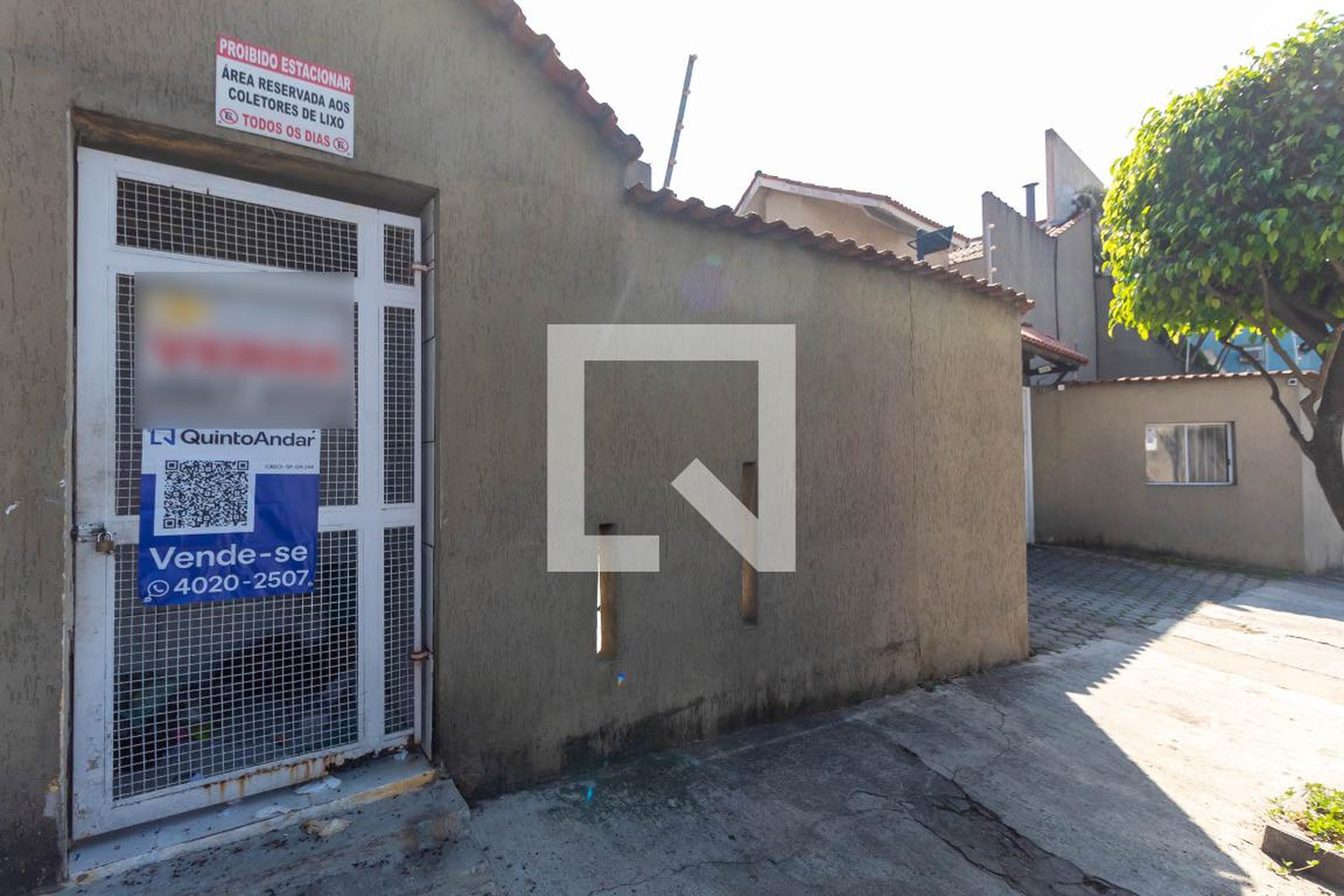 Fachada do Condomínio Condomínio Villa Nova