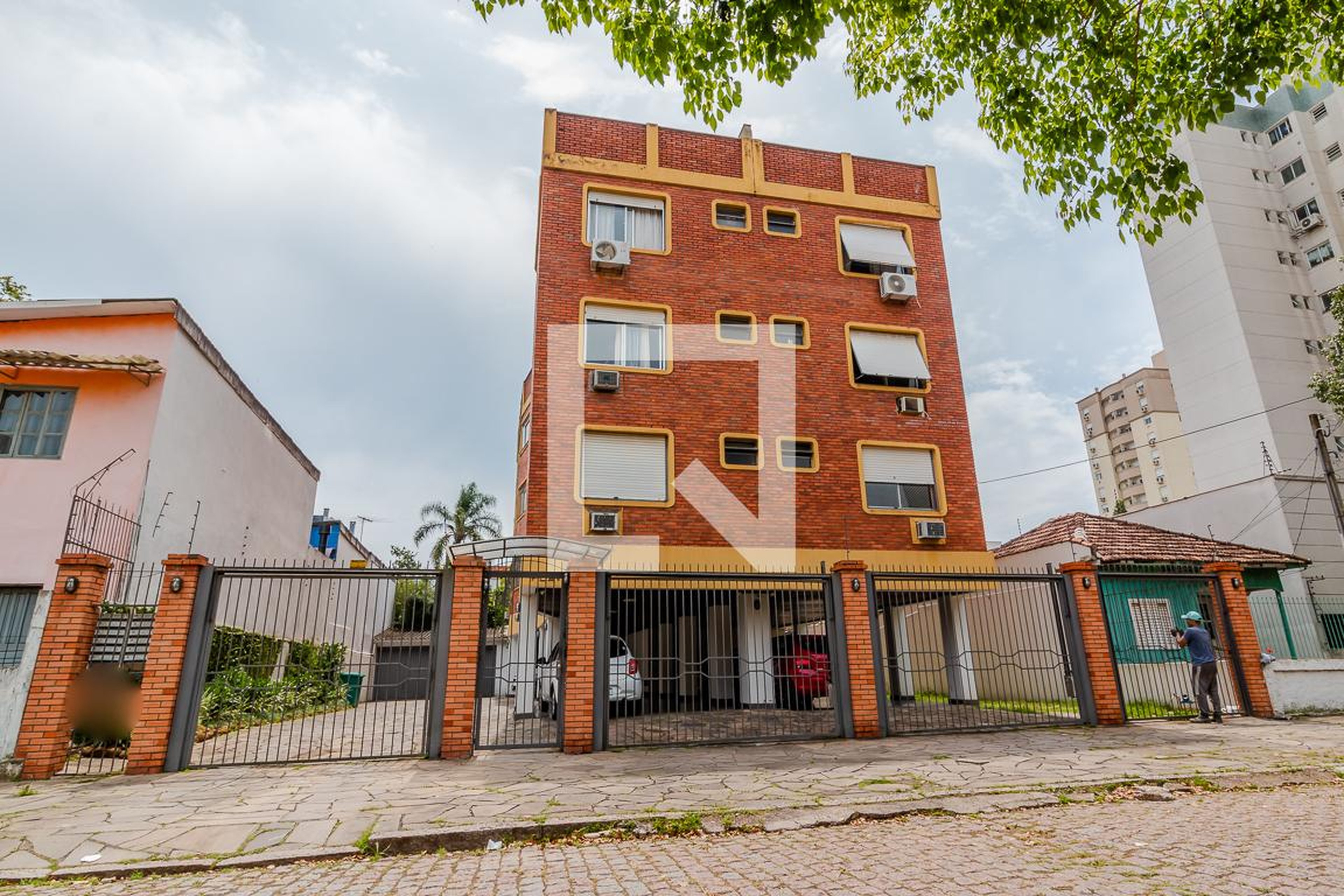 Fachada Condomínio em Rua Buenos Aires, 30