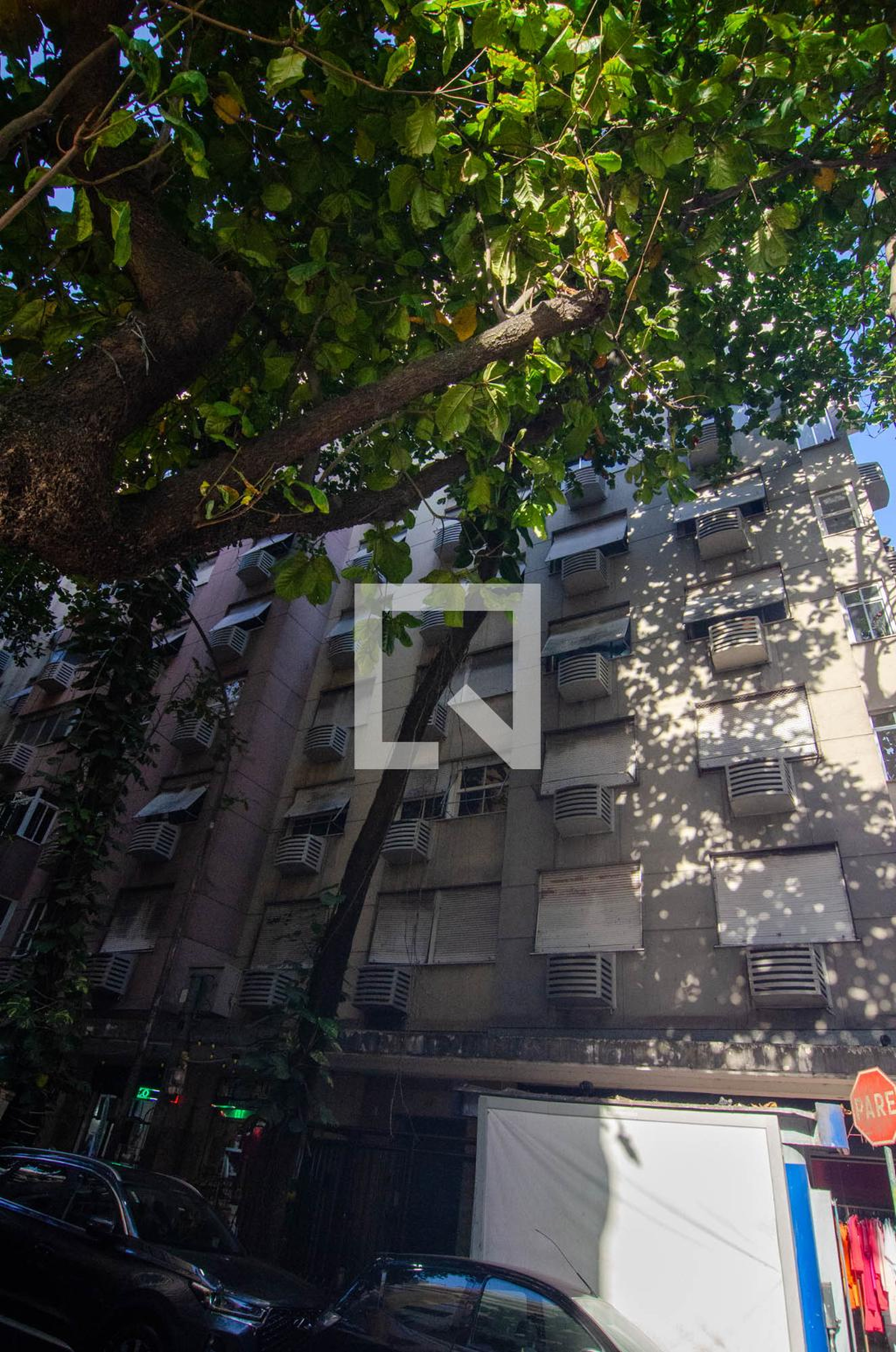 Fachada Edifício Luiz de Camões