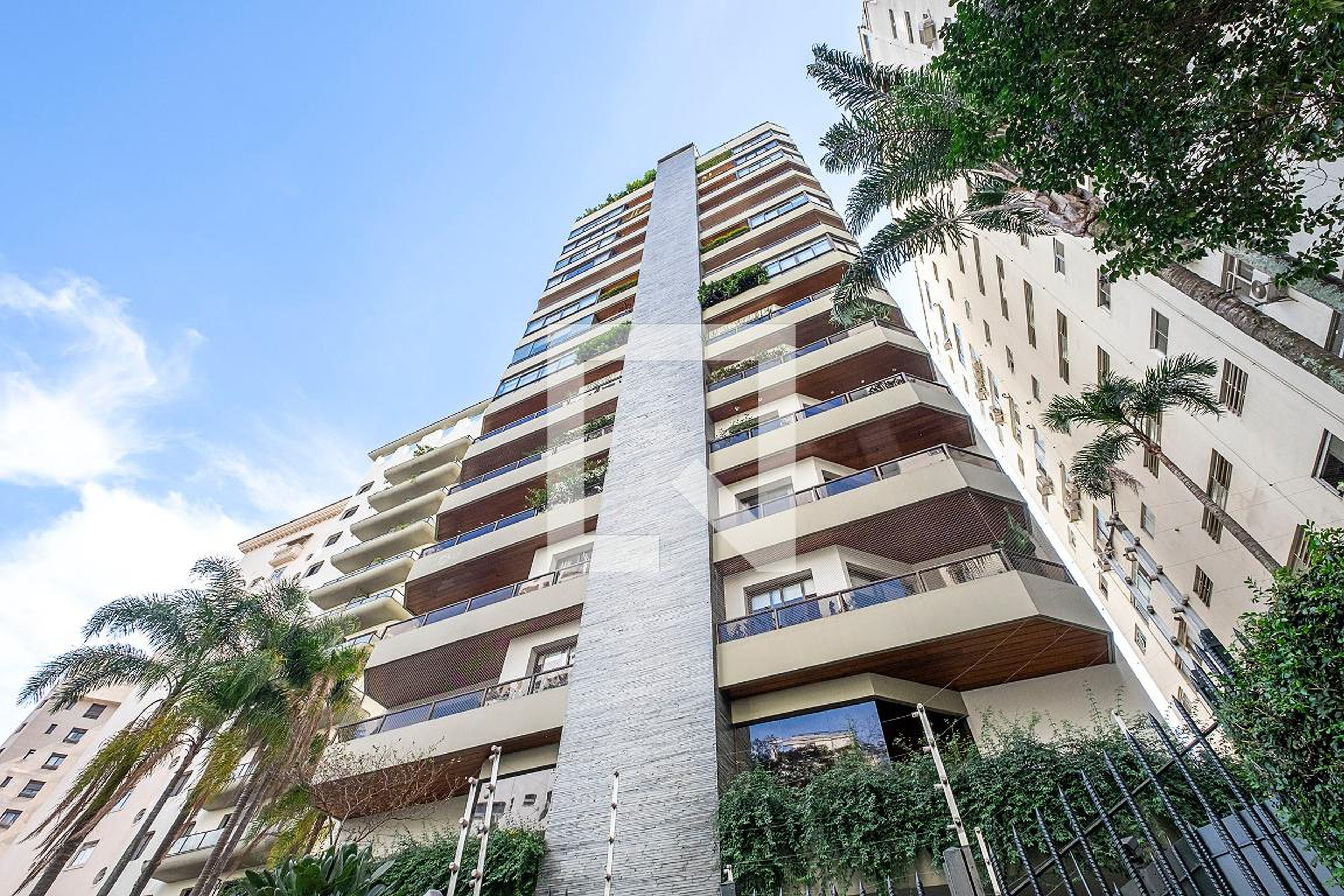 Fachada Condomínio Port Cannes