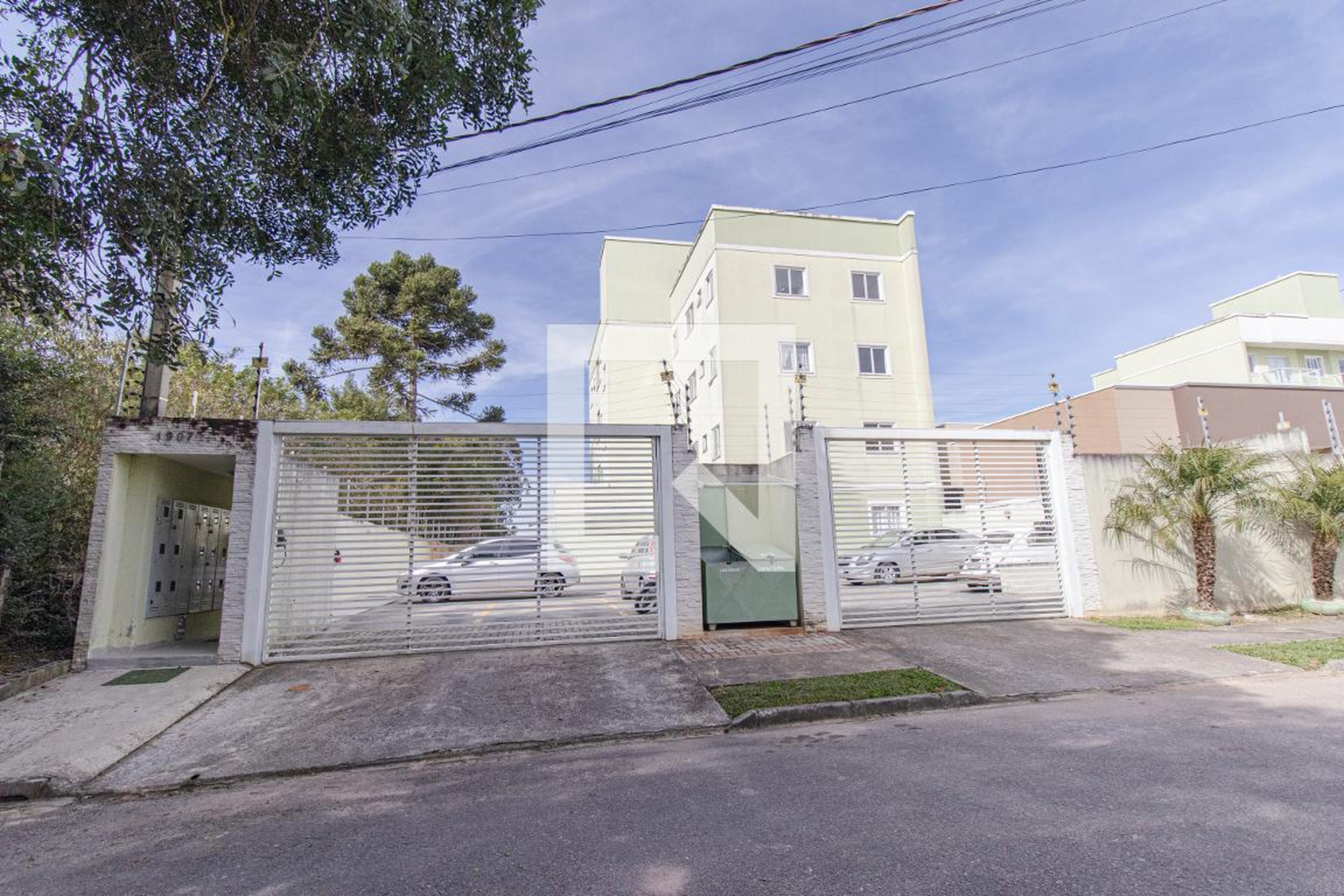 Fachada do Condomínio Condomínio Midore XIV