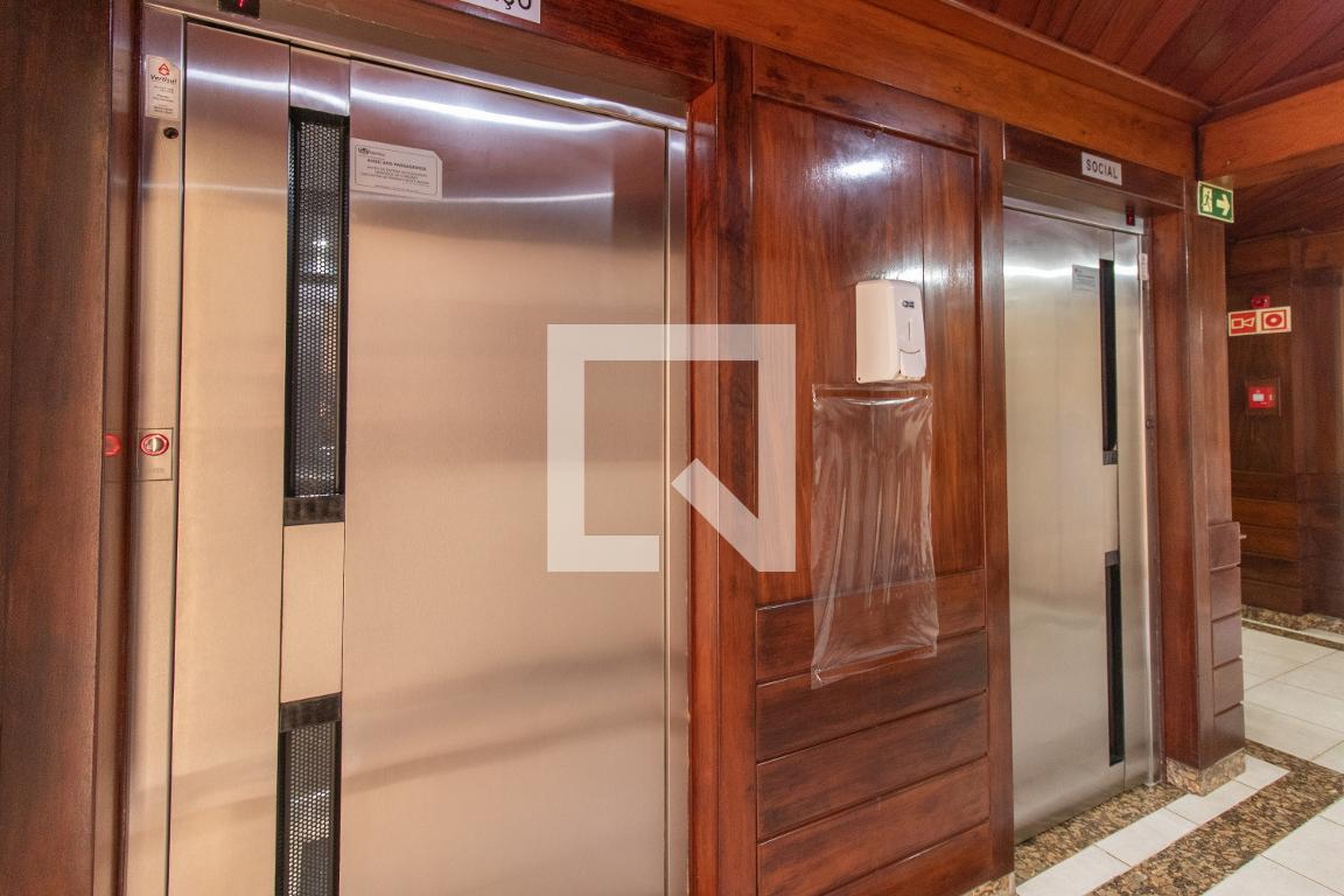 Elevador - Boulevard Saint-Michel