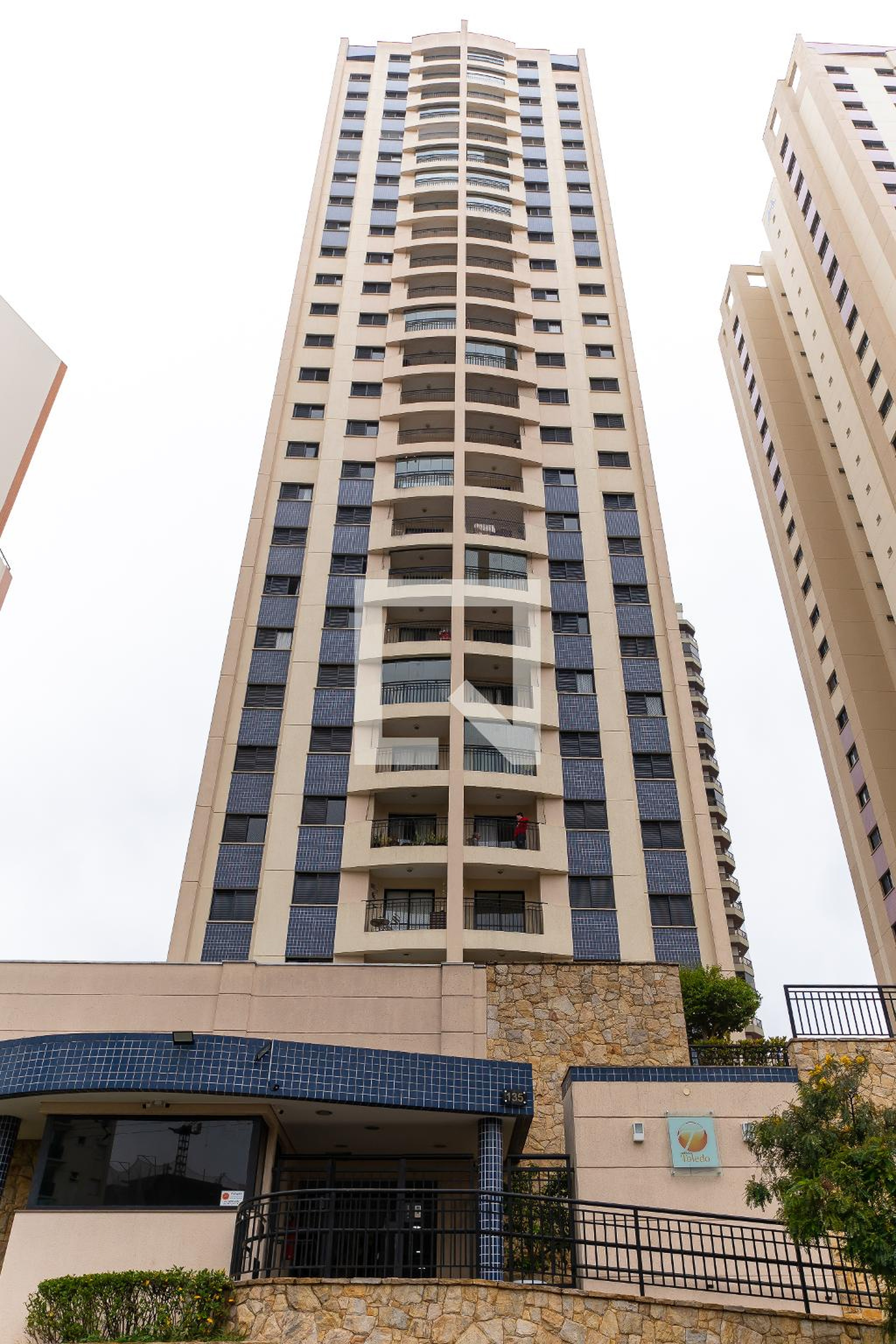 Fachada do Condomínio Condomínio Toledo