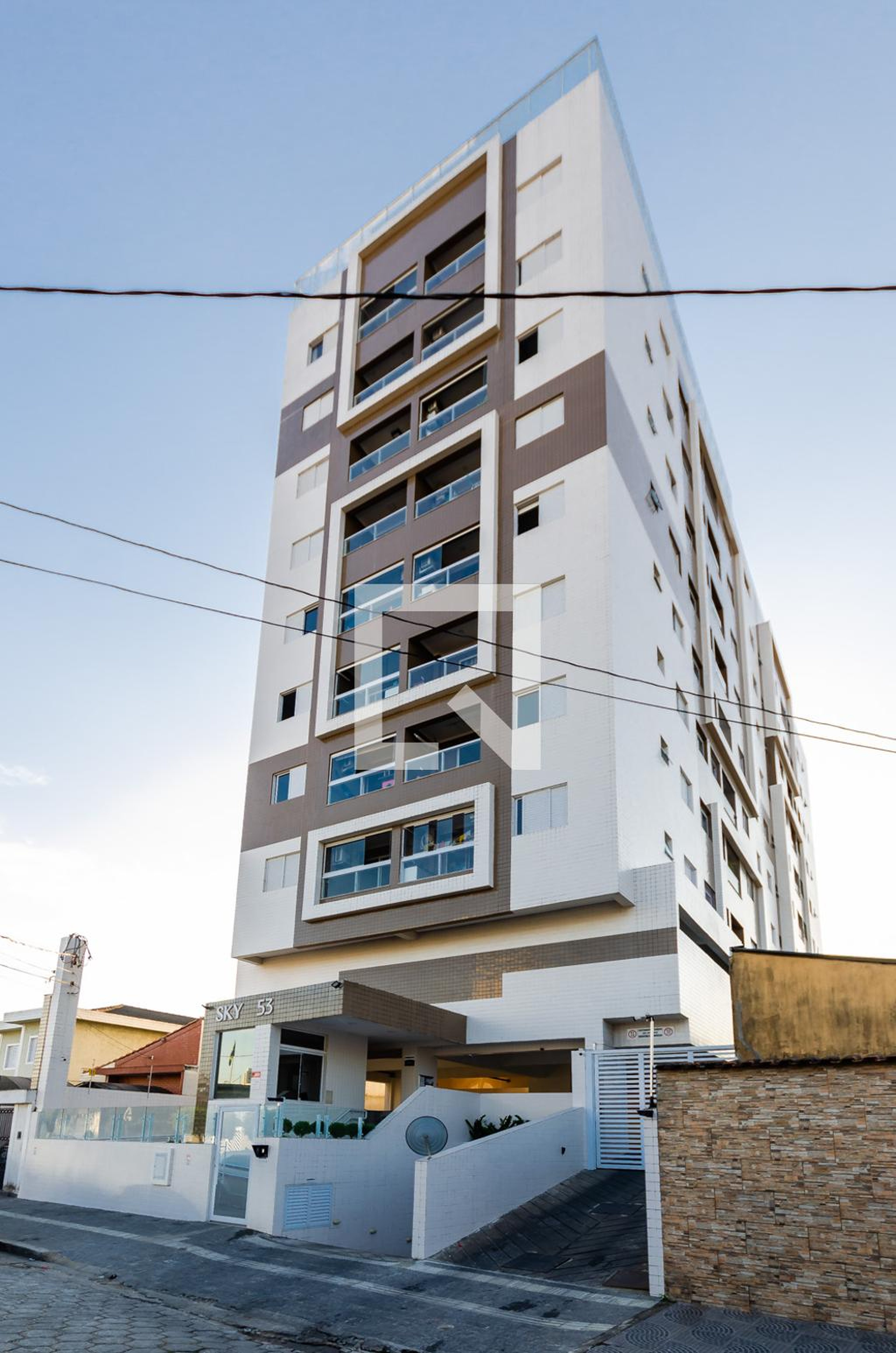Fachada Condomínio Sky Residence