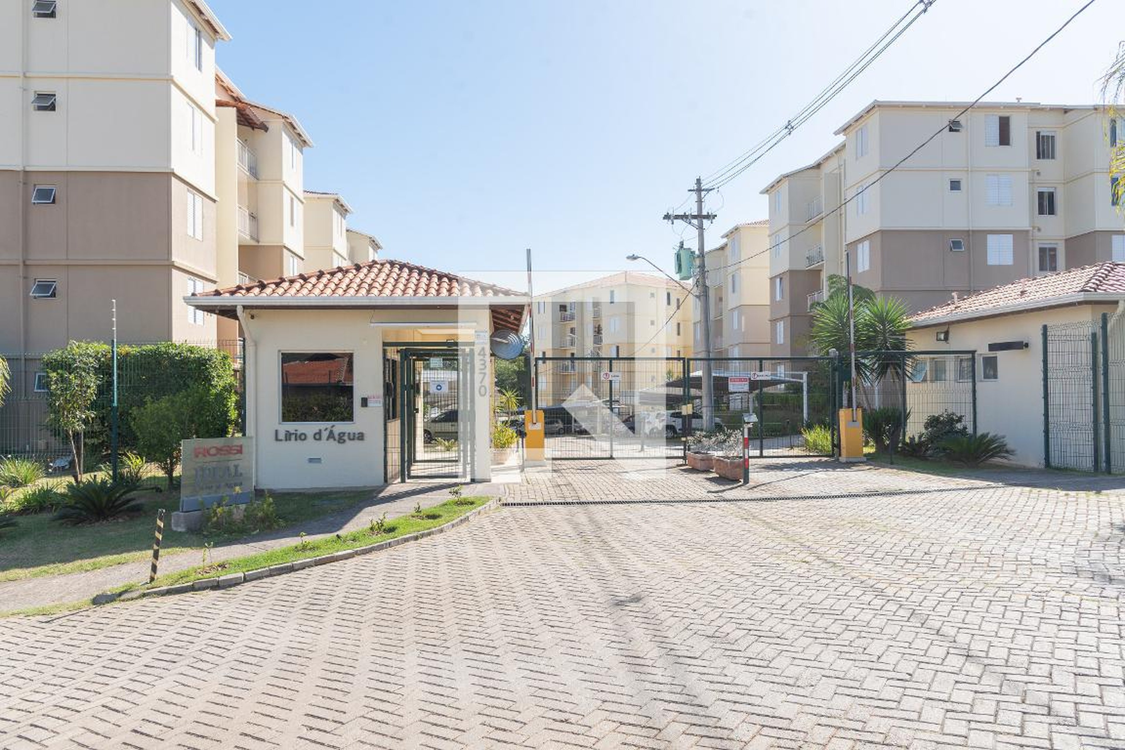Fachada do Condomínio Condomínio Lírio D'Água