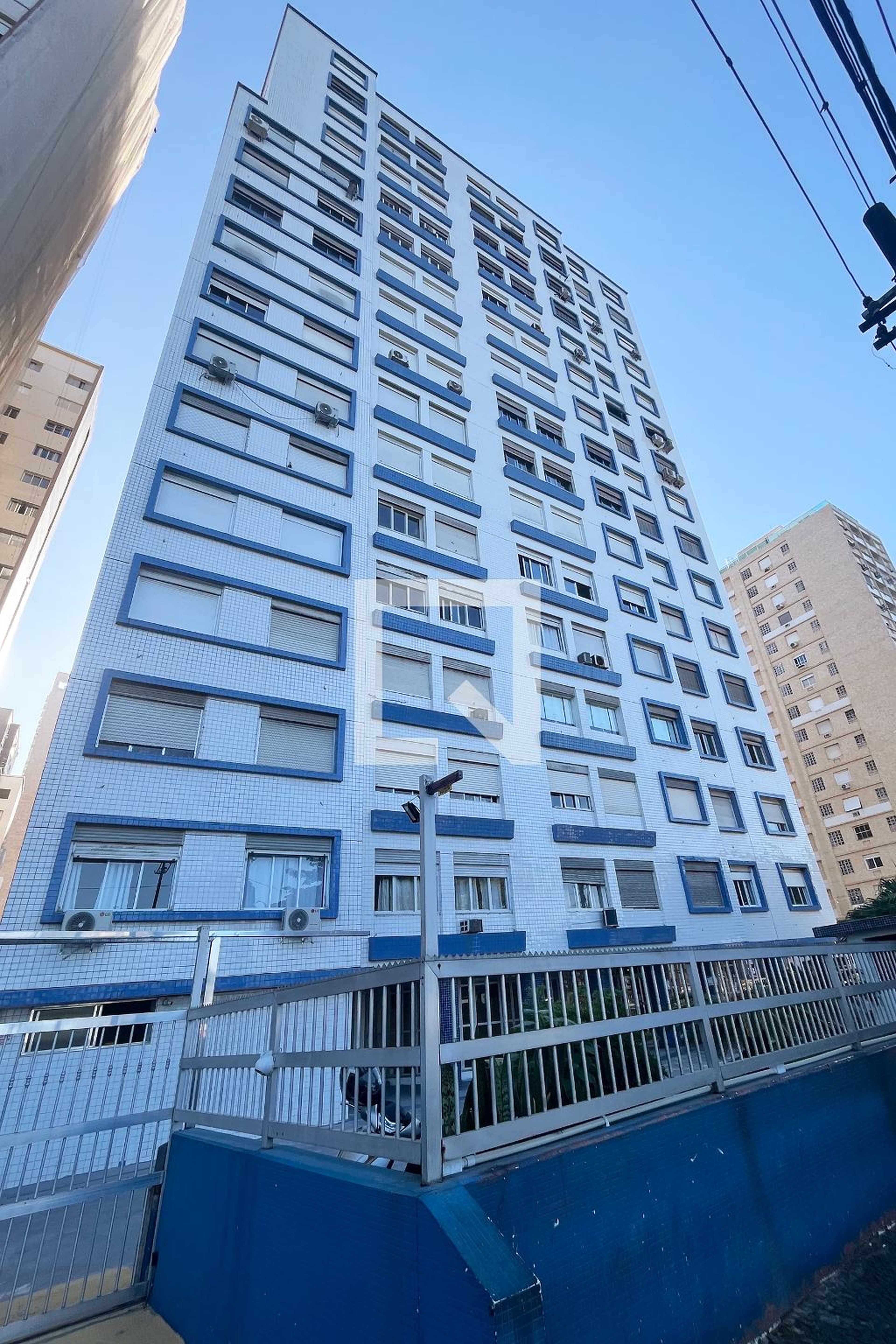 Fachada do Prédio Condomínio Embaré