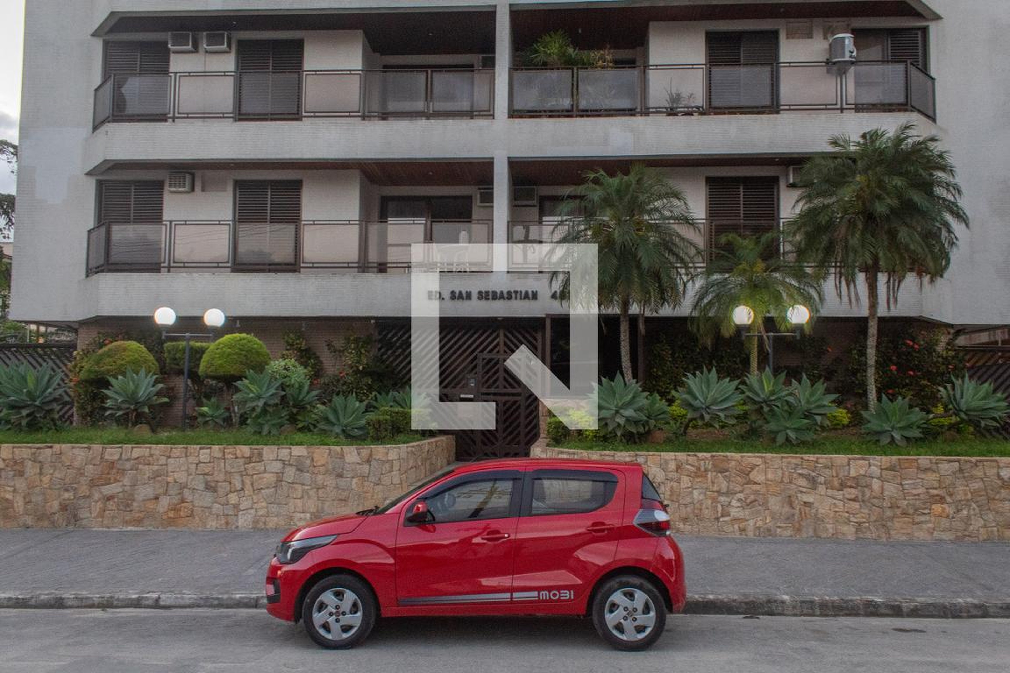 Fachada do Prédio Condomínio San Sebastian