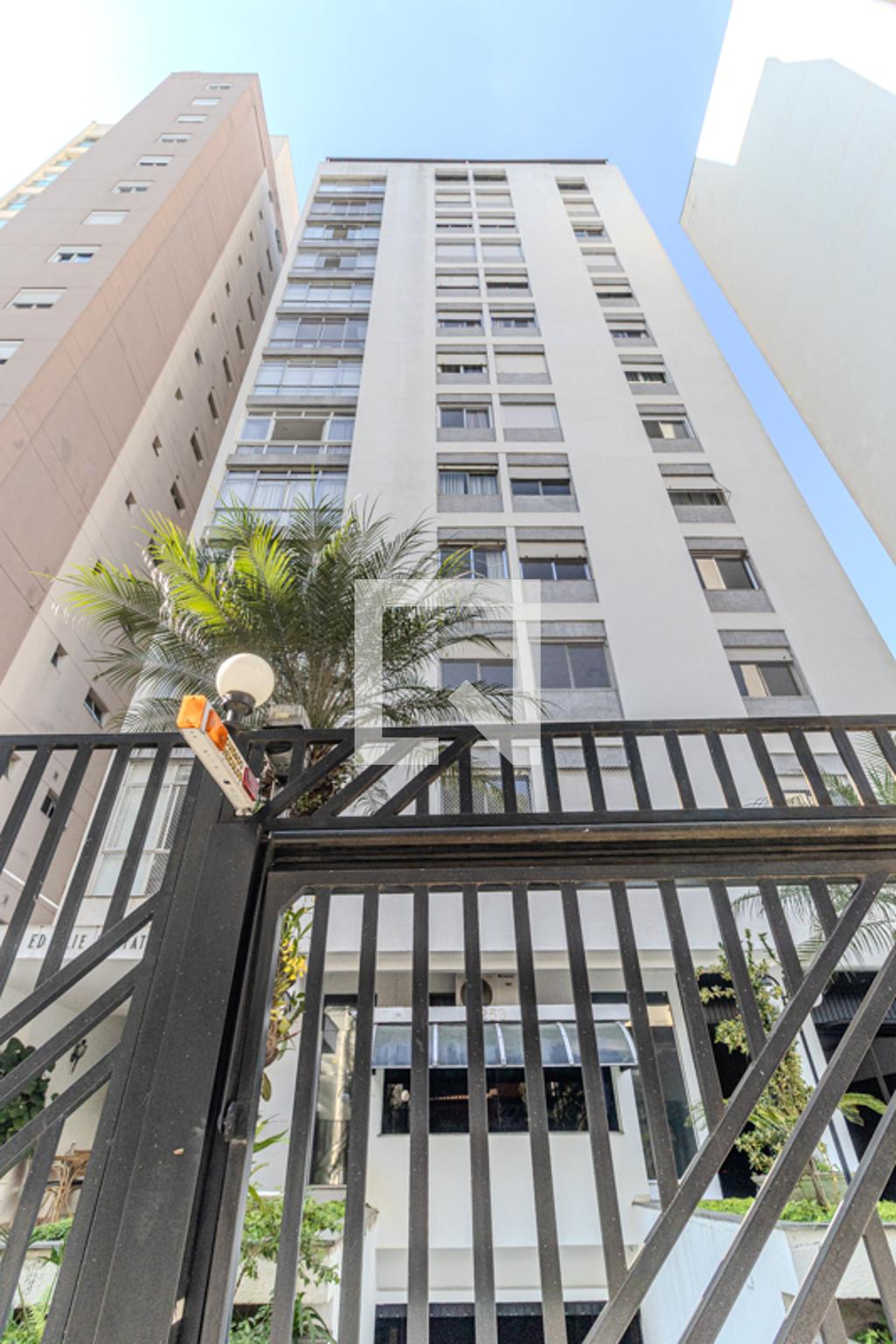 Fachada Condomínio Elie Sarfati