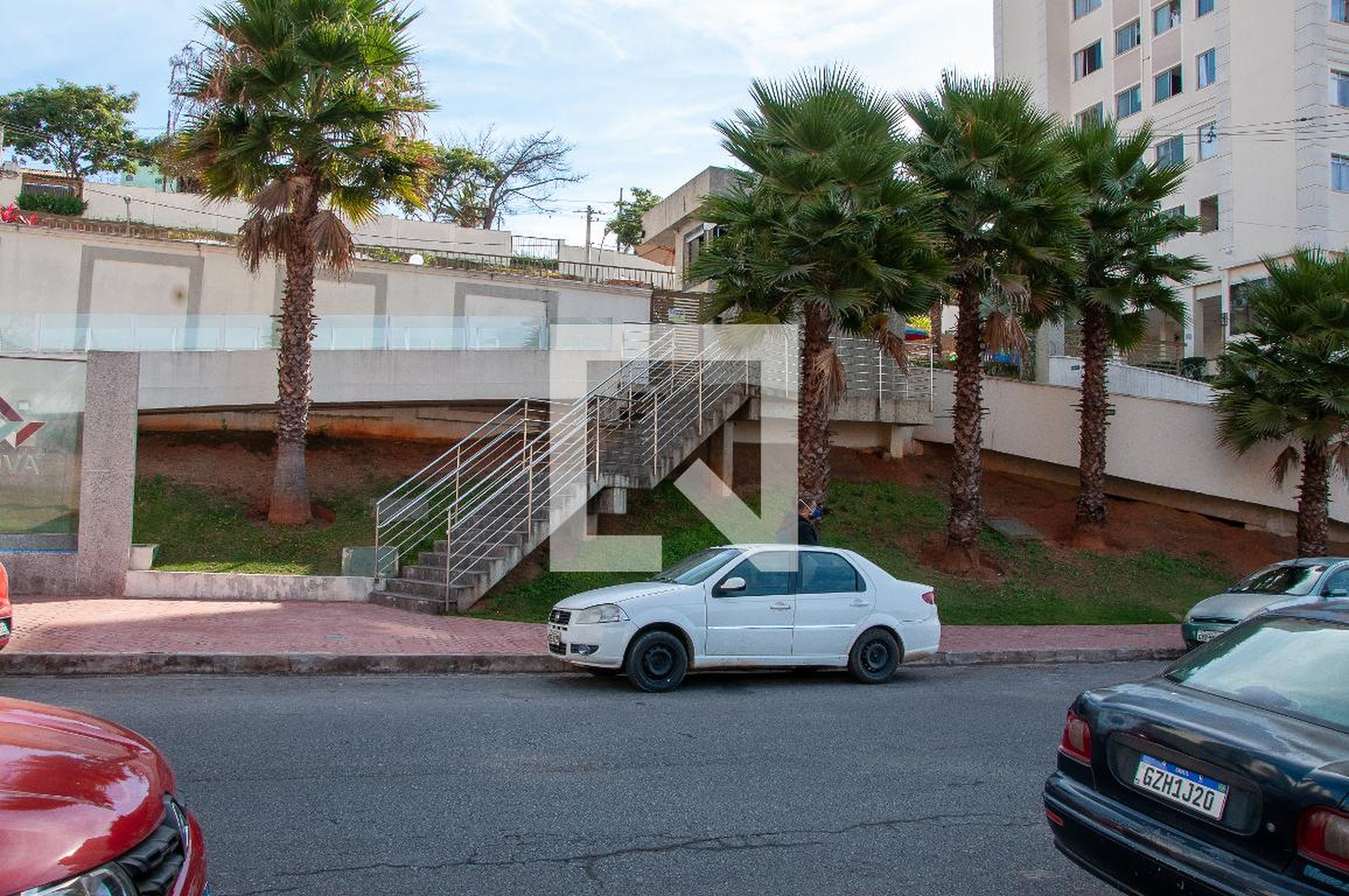 Fachada do Condomínio Condomínio em Alameda das Cotovias, 226