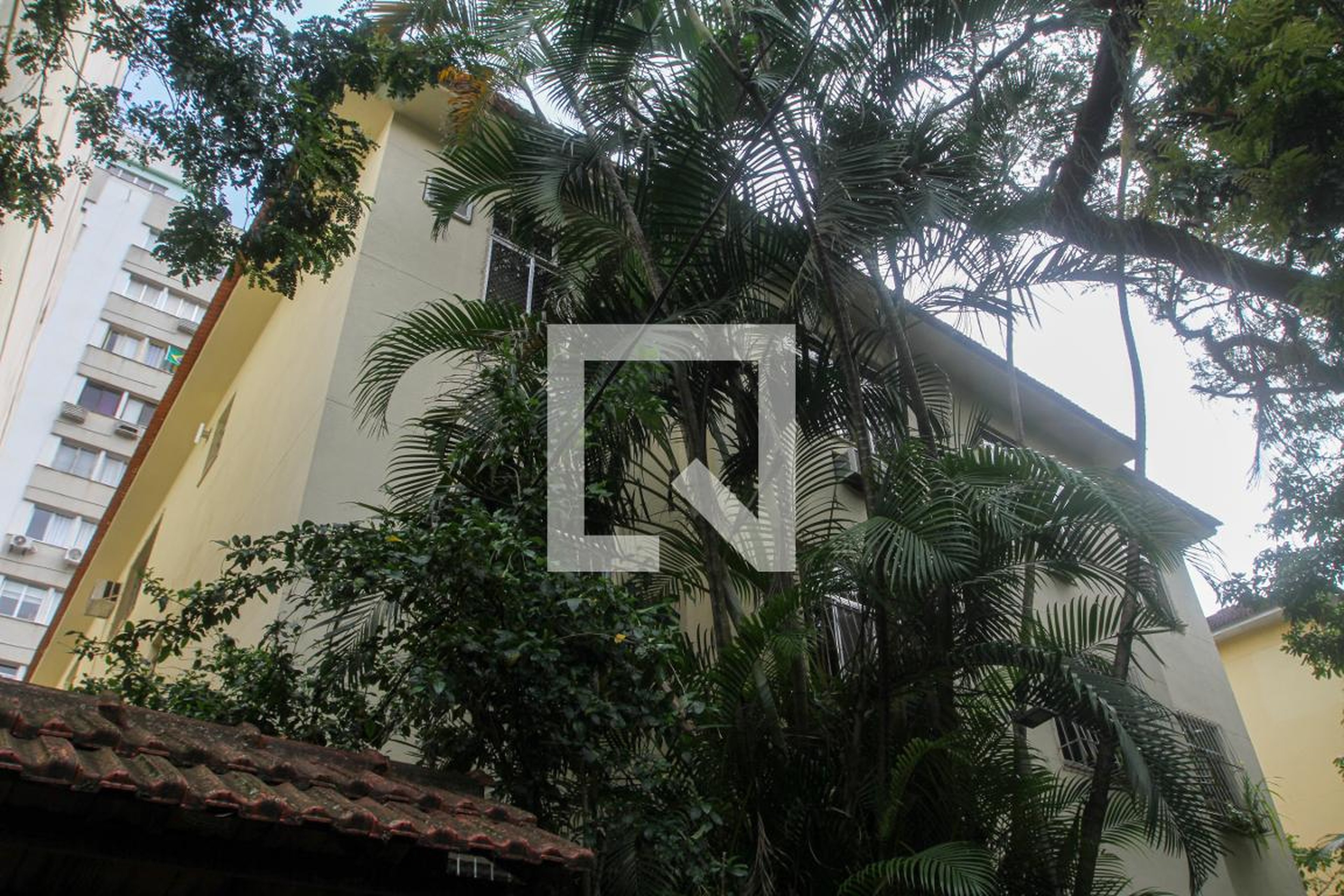 Fachada do Prédio Condomínio em Rua dos Oitis, 29